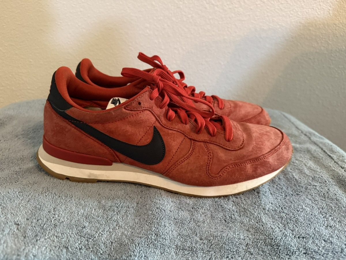 Nike Nike Internationalist Low-tops Size US 12 / EU 45 - 2 Thumbnail