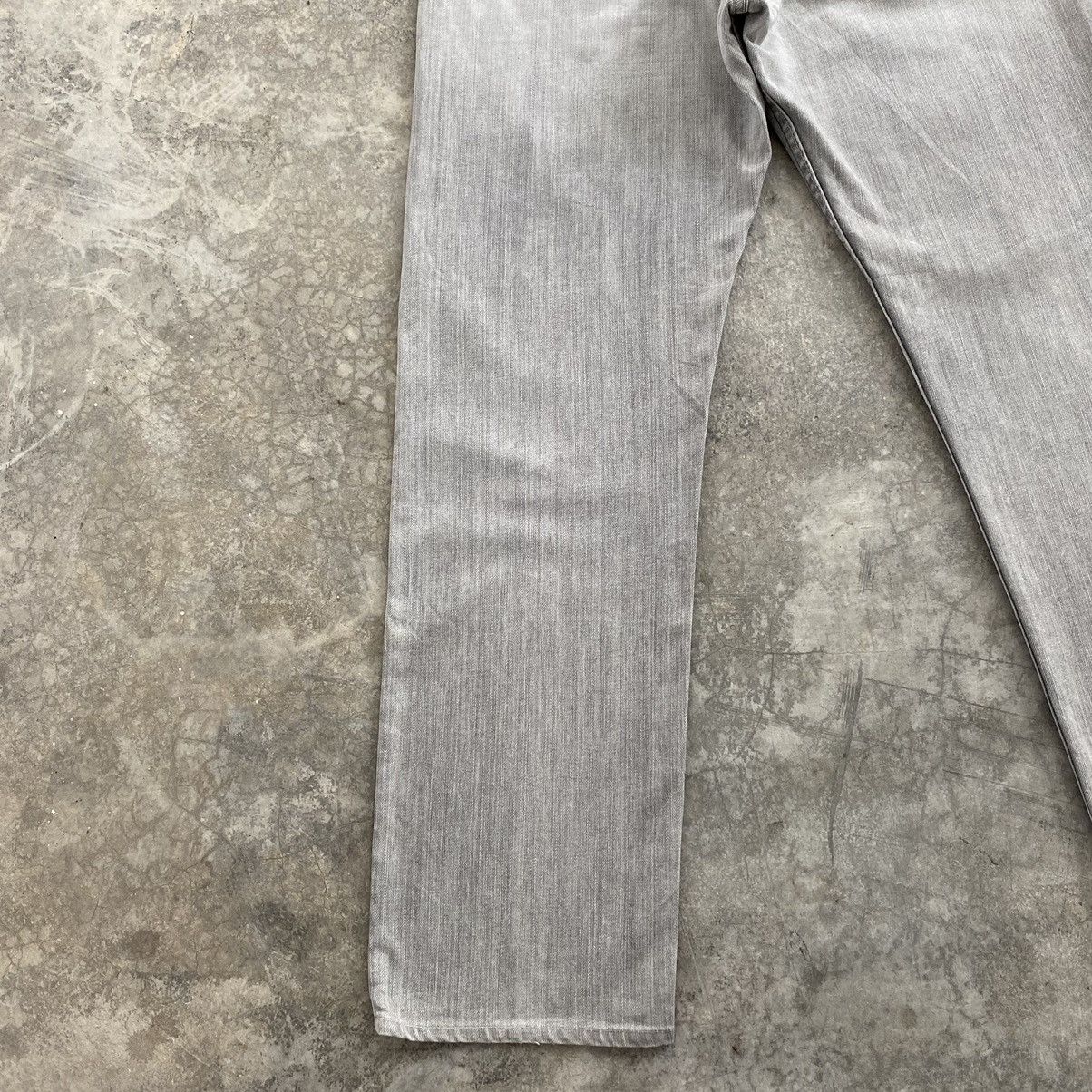 Levi's Vintage 2004 Levis 505 Light Grey Denim Jeans Size US 35 - 16 Thumbnail