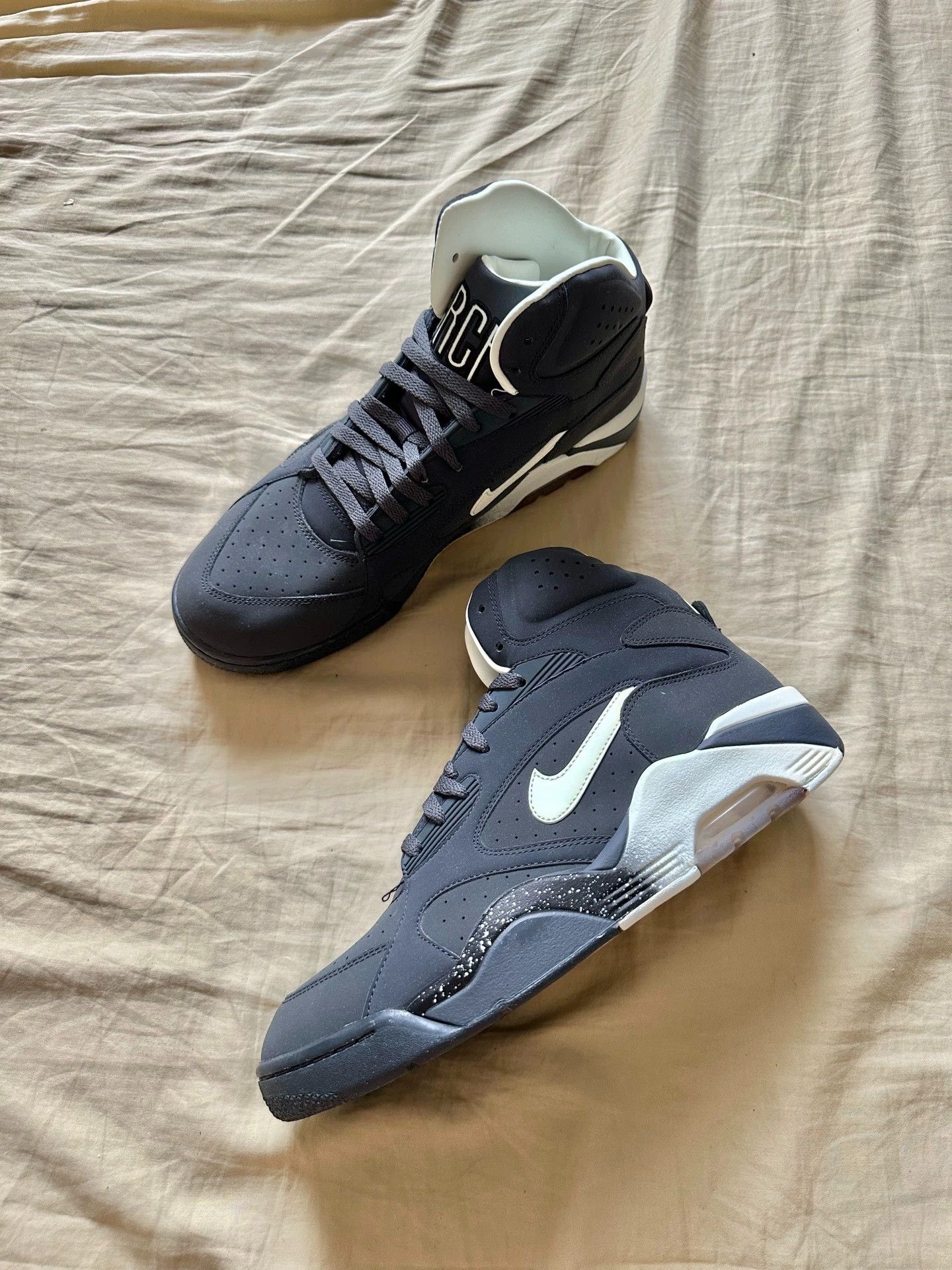 Nike NIKE AIR FORCE 180 MID Space Gray Glow in the Dark Limited Size US 11 / EU 44 - 1 Thumbnail