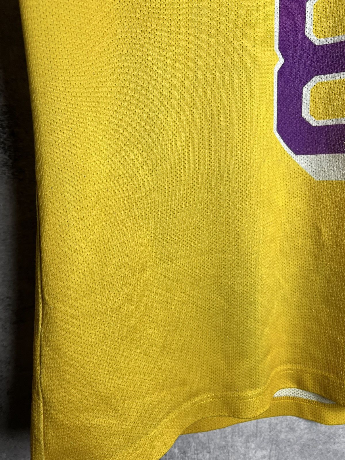 Champion Vintage RARE Kobe Bryant #8 Lakers NBA Champion Jersey Size US M / EU 48-50 / 2 - 10 Thumbnail