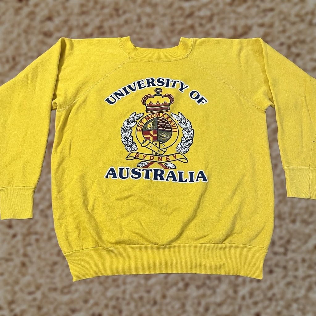 Velva Sheen VINTAGE Velva Sheen University of Australia Sweatshirt Adult Large Gold Pullover Mens Sweatshirt Pullover Gold Logo 80s 90s Mens Size US L / EU 52-54 / 3 - 1 Thumbnail