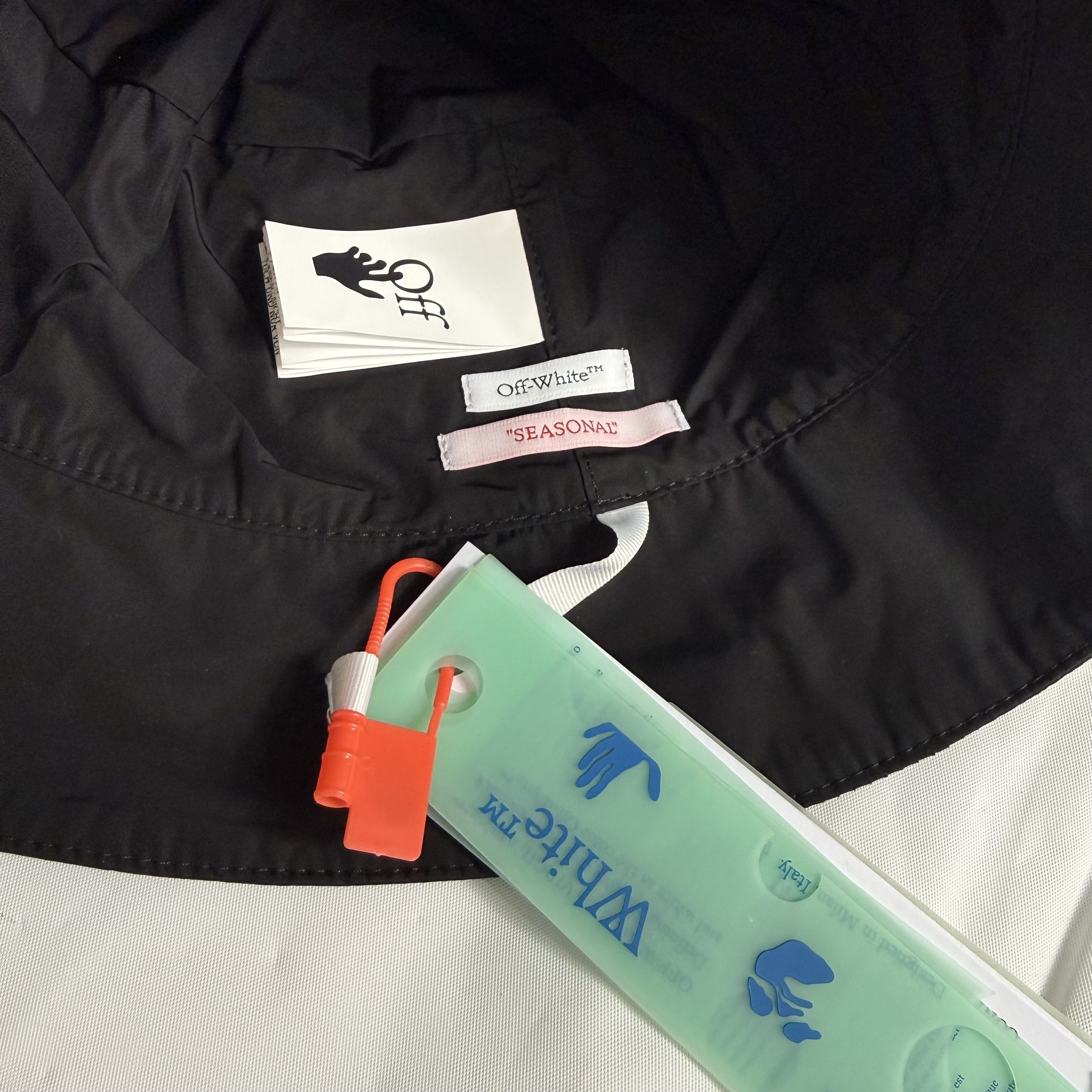 Off-White Off-White Black Bucket Hat Yellow Logo Patch O/S NEW Size ONE SIZE - 6 Thumbnail