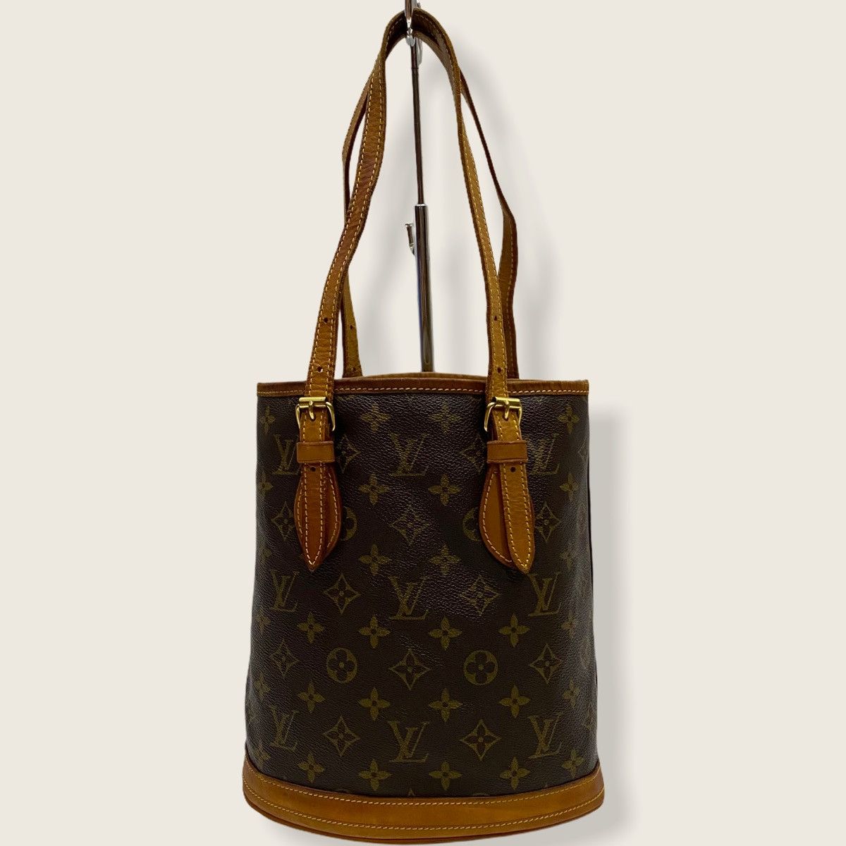 Louis Vuitton ‼️LASTDROP‼️ AUTHENTIC LOUIS VUITTON MONOGRAM BUCKET PM BAG Size ONE SIZE - 1 Thumbnail
