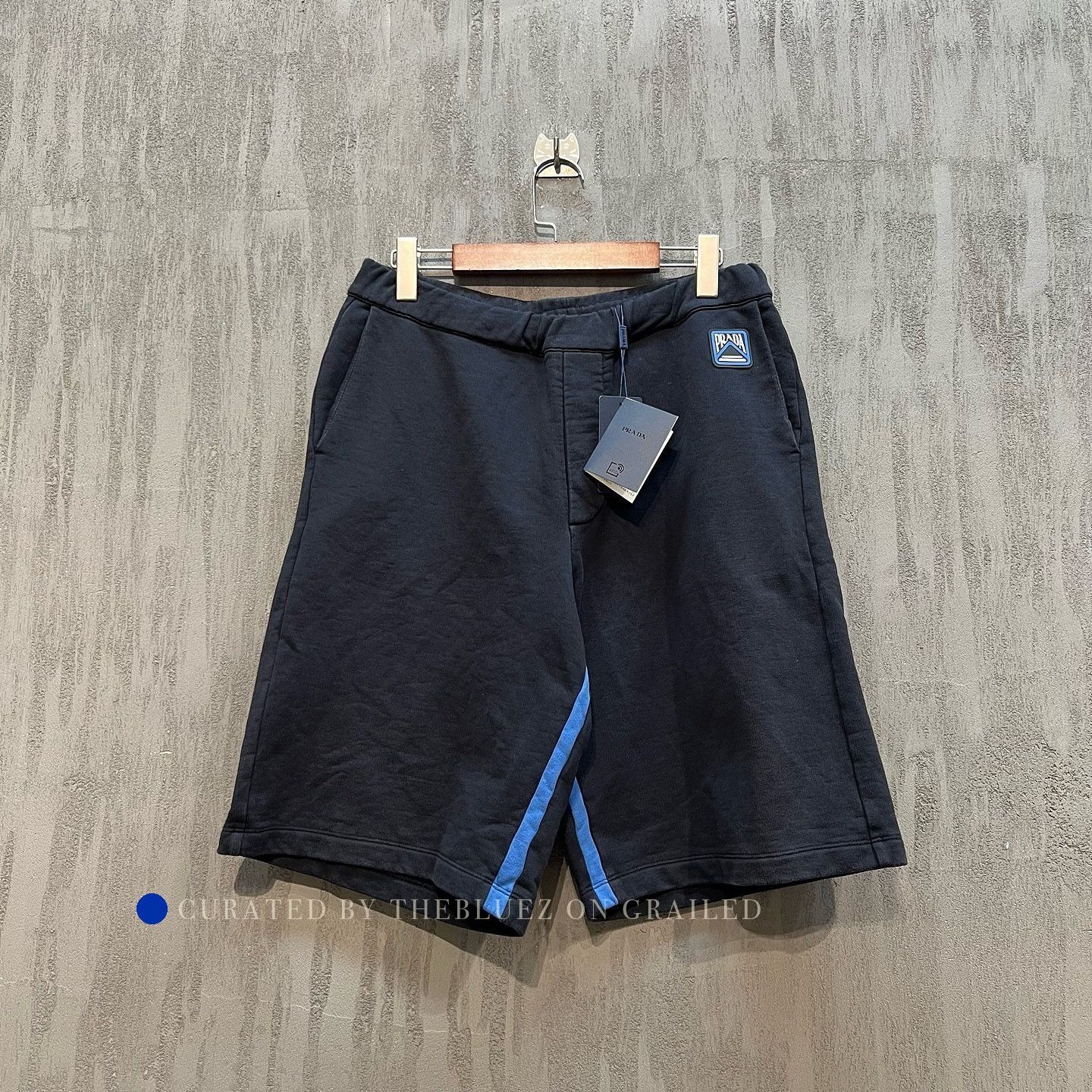 Prada Black Sweat Shorts with Logo Patch Size US 32 / EU 48 - 1 Thumbnail