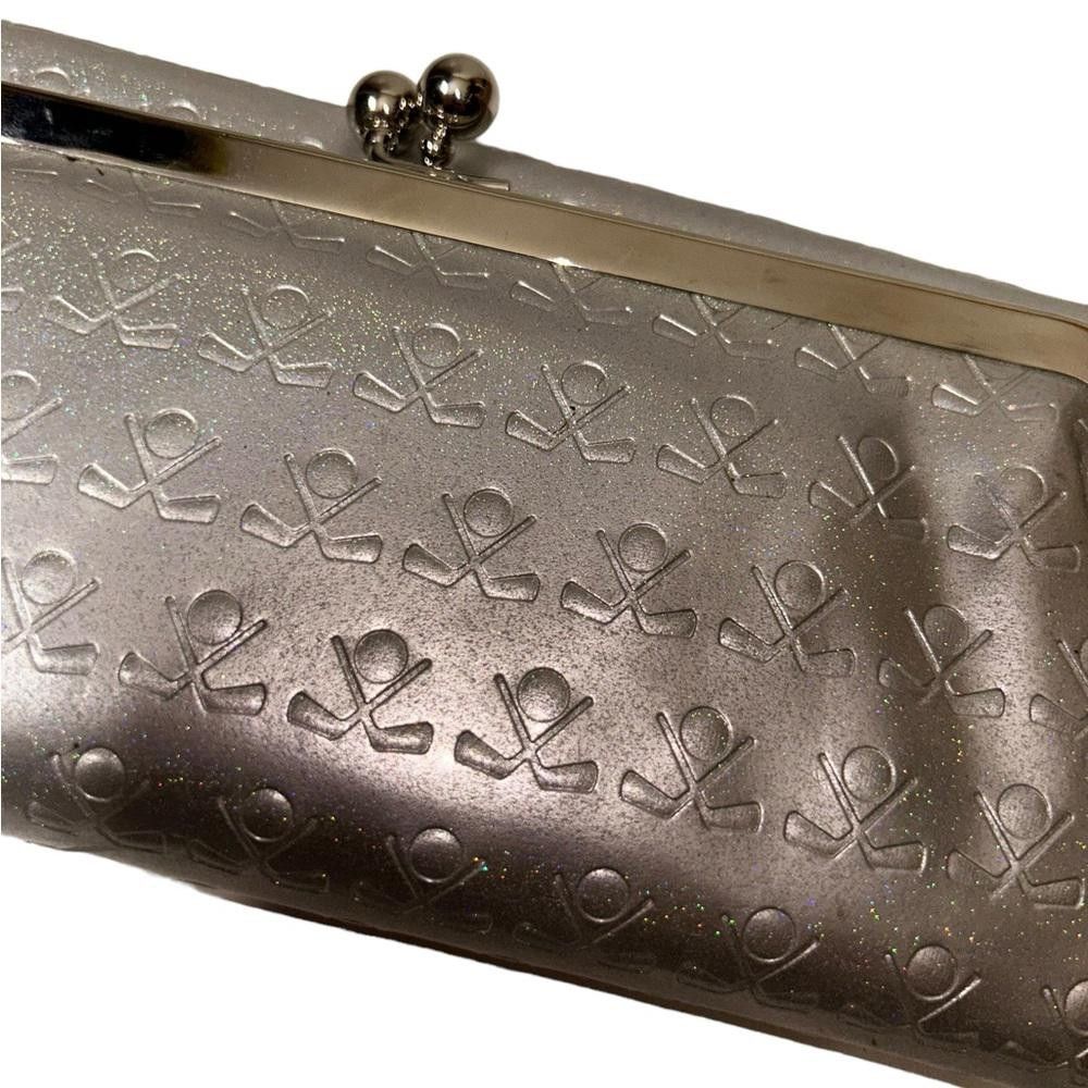 Designer NWT Vintage Embossed Silver Golf Clutch Size ONE SIZE - 3 Thumbnail