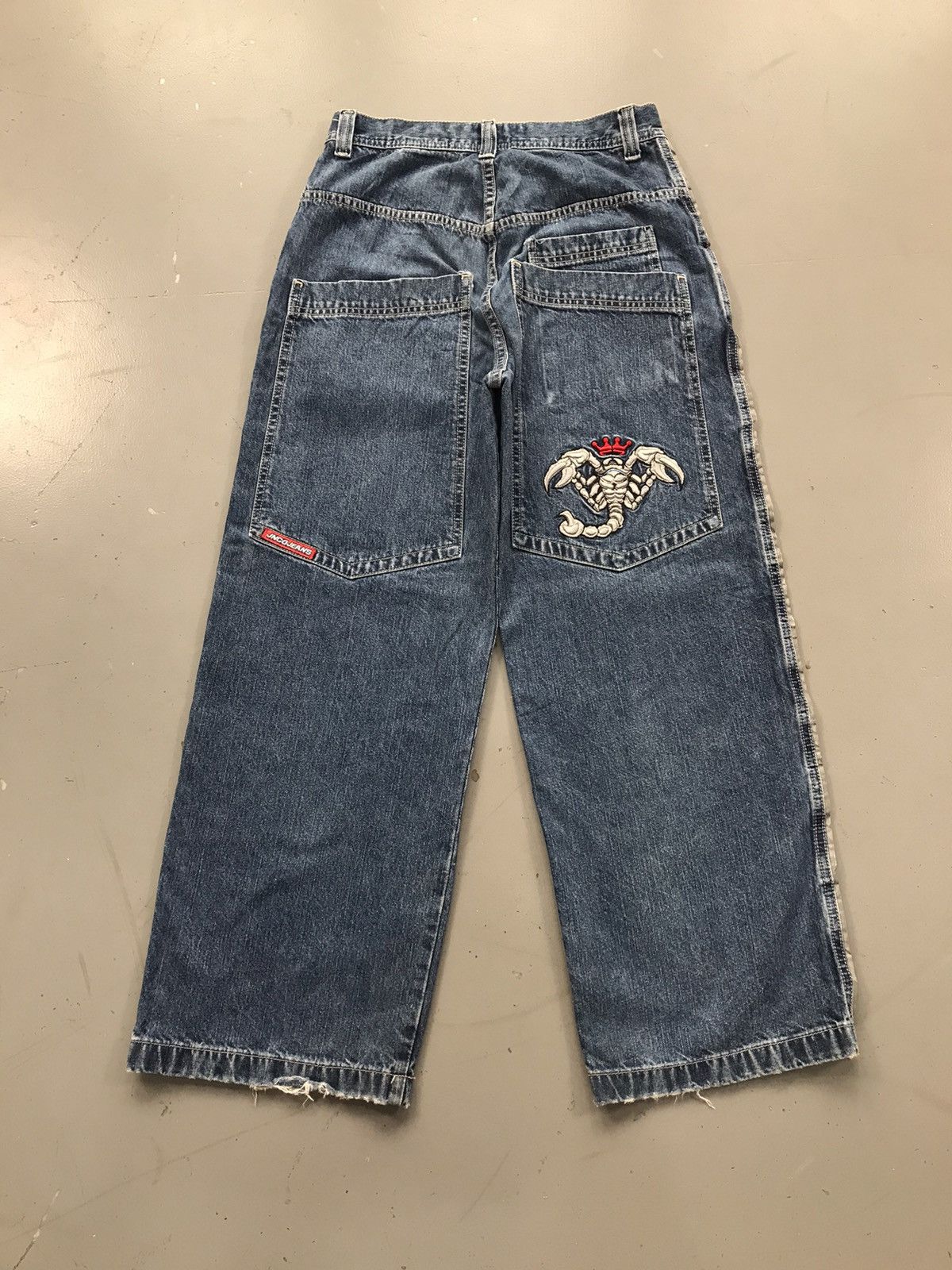 Vintage Jnco big pocket scorpion 👑🦂 embroidered denim