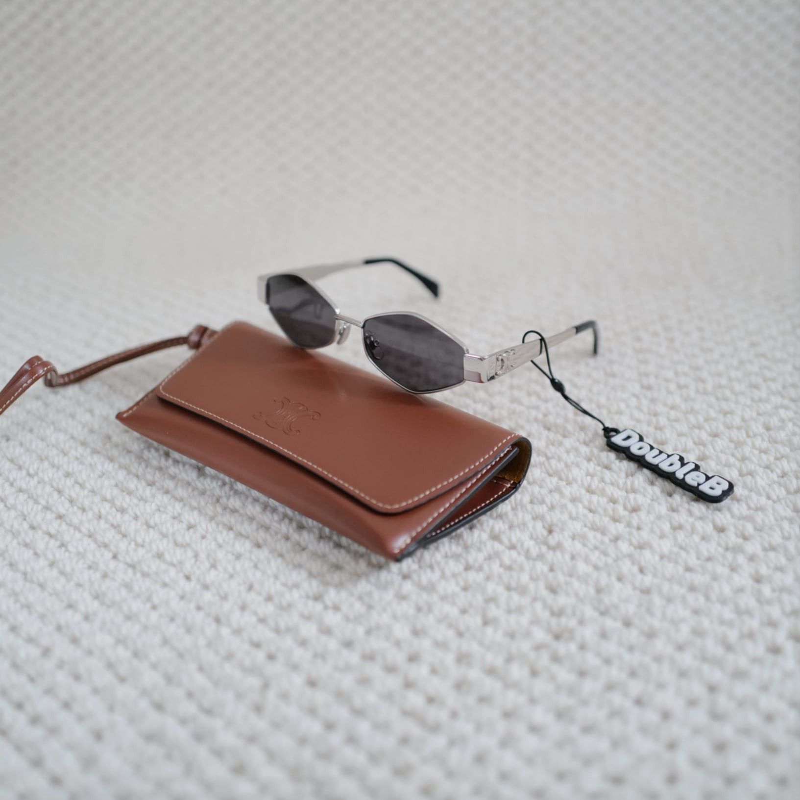 Celine CELINE Triomphe 01 Oval Sunglasses SILVER CL40254U 30N Size ONE SIZE - 1 Thumbnail