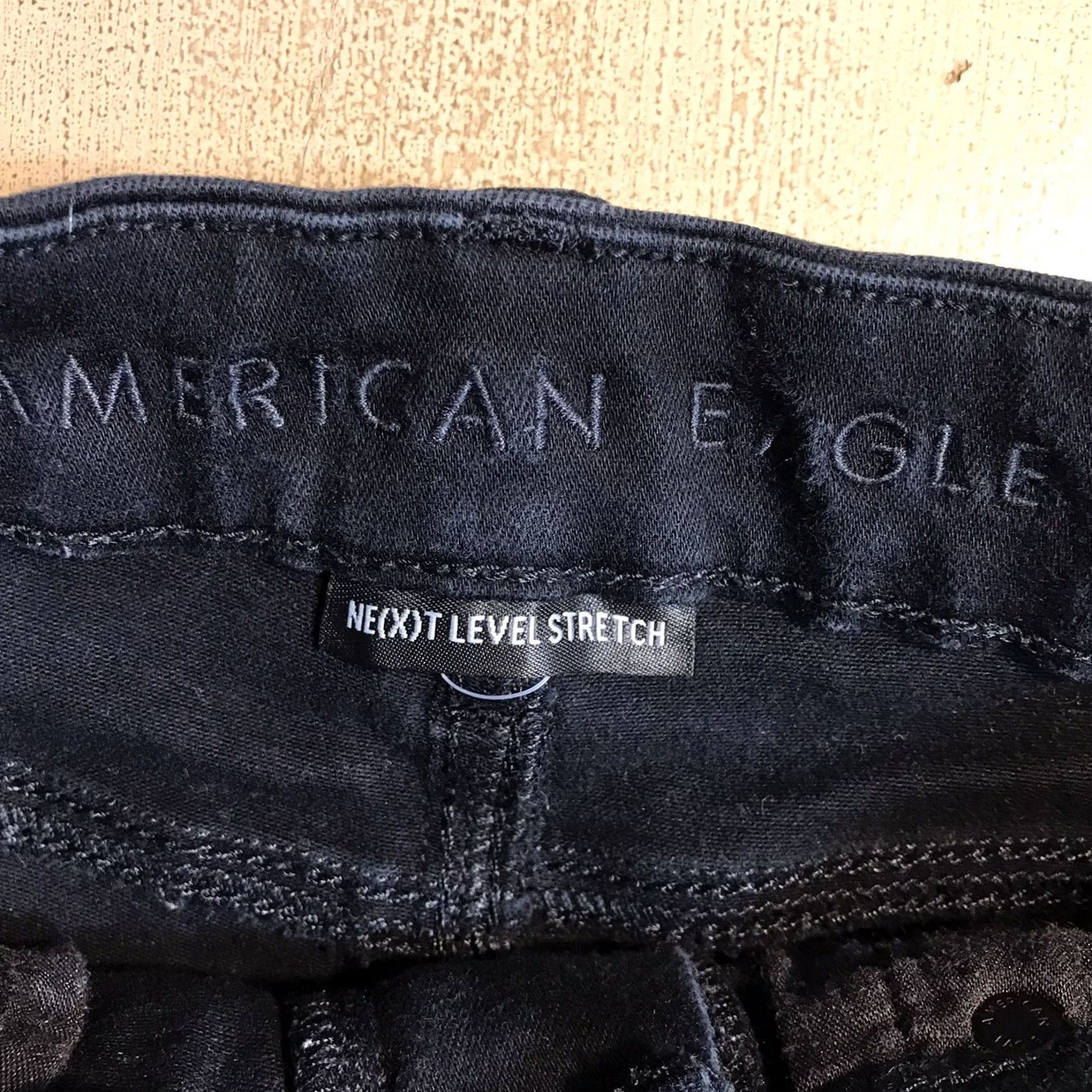 American Eagle Outfitters VINTAGE American Eagle Outfitters Shortie Black Denim Shorts Womens 00 Regular Black 5-Pocket Cut-Off Festival Modern Classic 3in Inseam 10in Rise Size 24" / US 00 / IT 34 - 4 Thumbnail