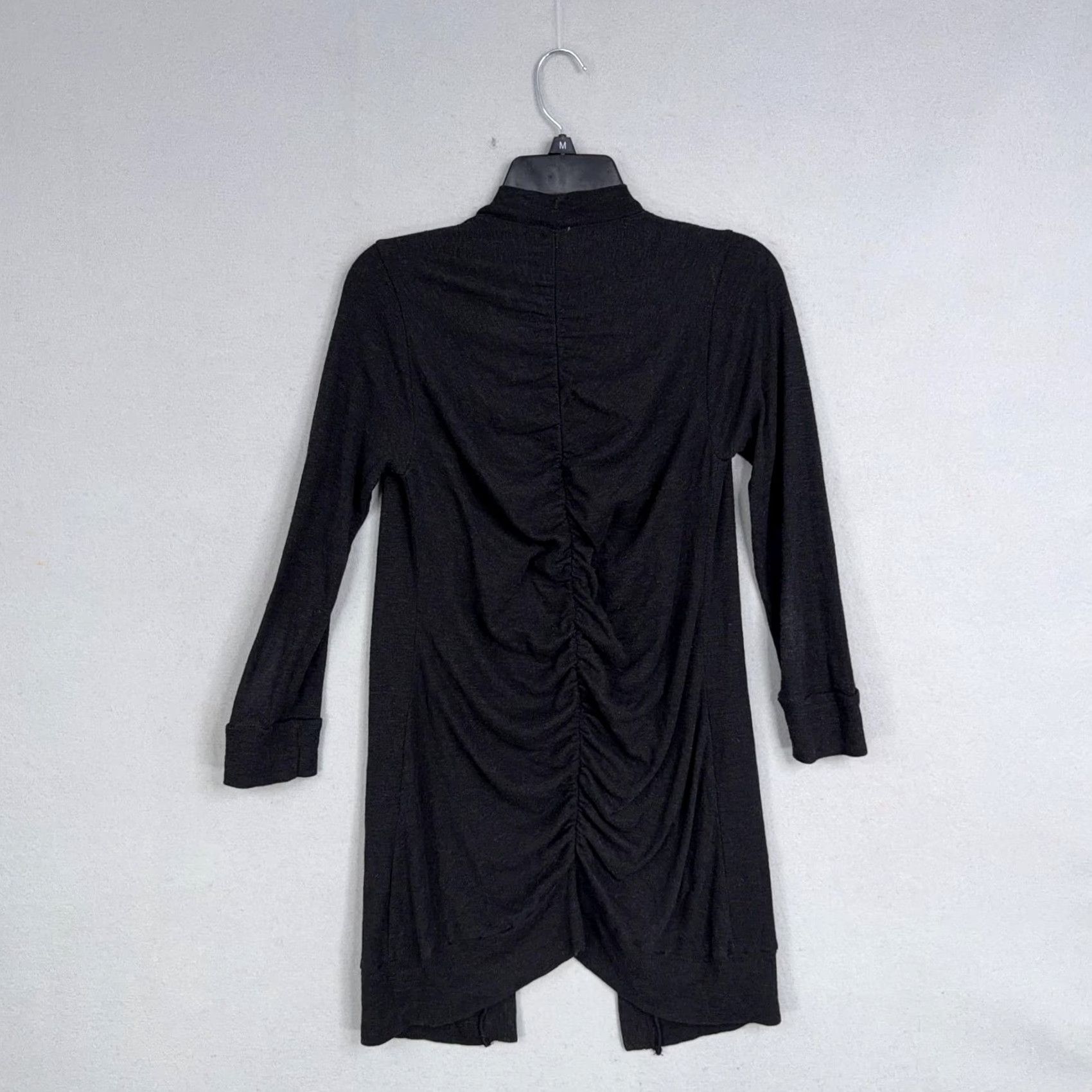 MONROW Monrow Cardigan Sweater Womens XS Black Ruched Back Open Front Lightweight 3/4 Sleeve Zipper Casual Fall All Seasons Womens Size XS / US 0-2 / IT 36-38 - 6 Thumbnail