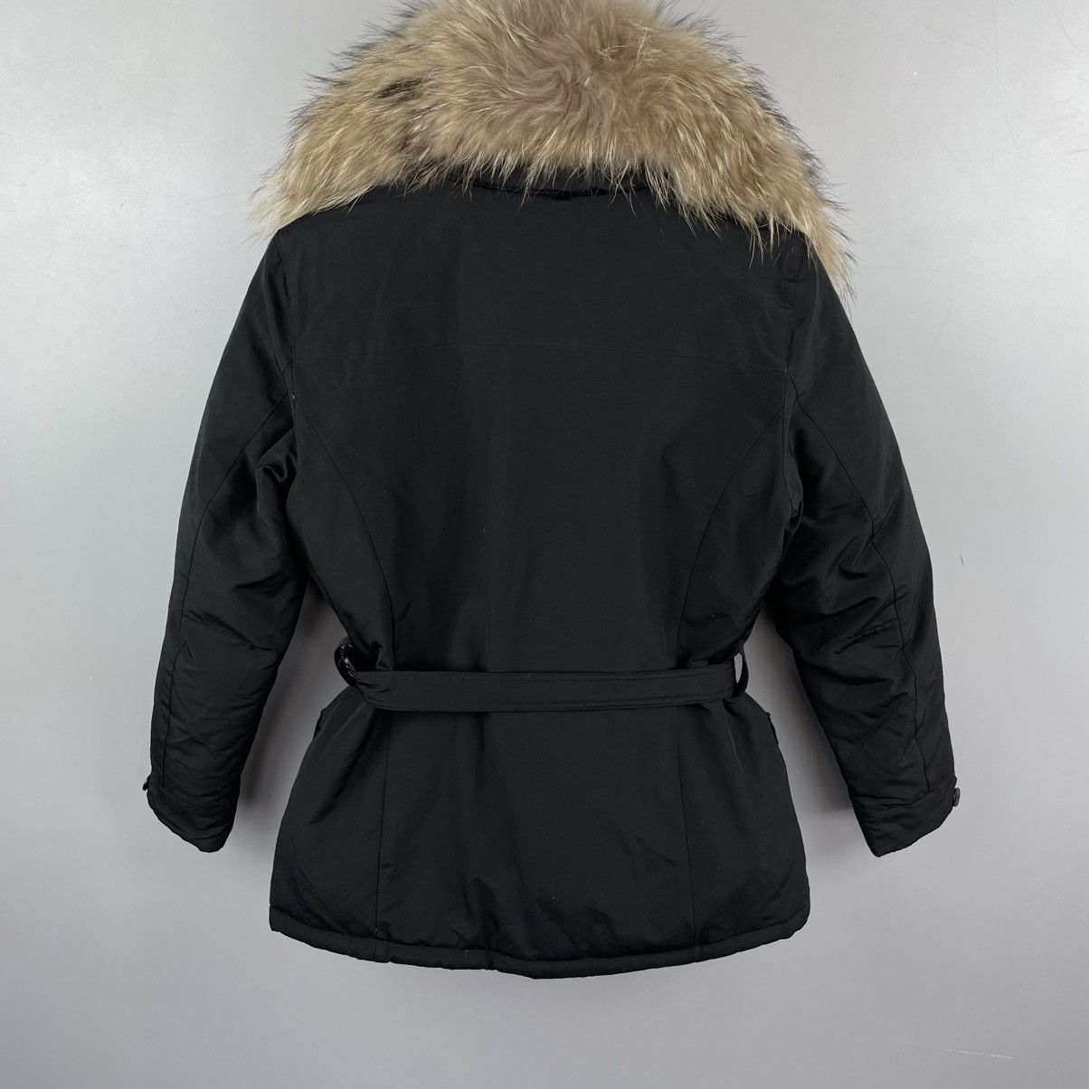Woolrich Woolen Mills Woolrich Women’s Arctic Parka with Real Fur Trim & Belt Size M / US 6-8 / IT 42-44 - 5 Thumbnail