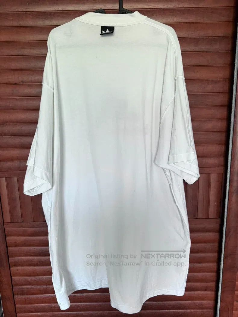 Balenciaga Balenciaga Logo Letter Embroidered Short Sleeve T-Shirt Size US XL / EU 56 / 4 - 2 Thumbnail
