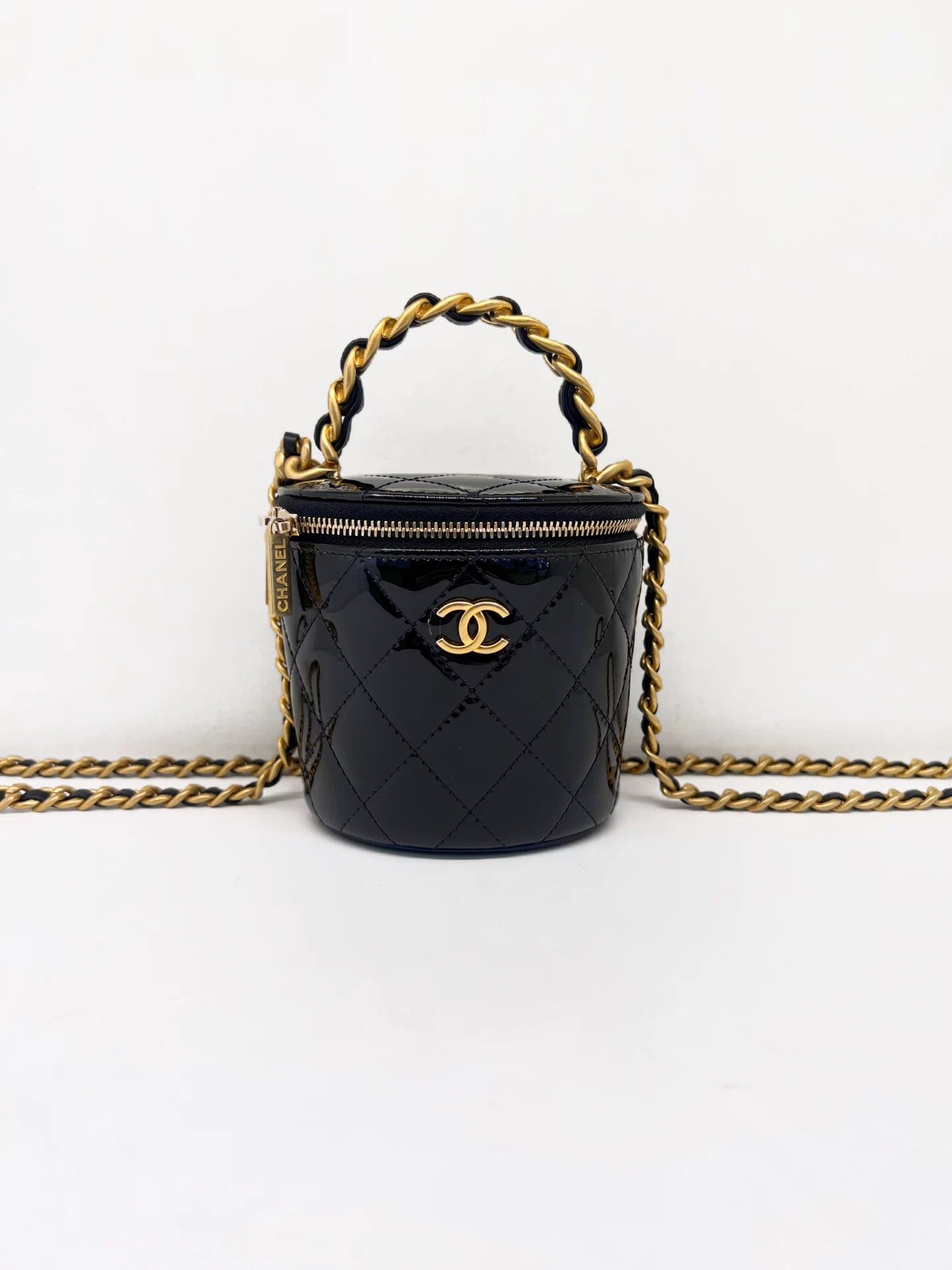 Chanel Pre-loved Bag Very good condition Size ONE SIZE - 1 Thumbnail