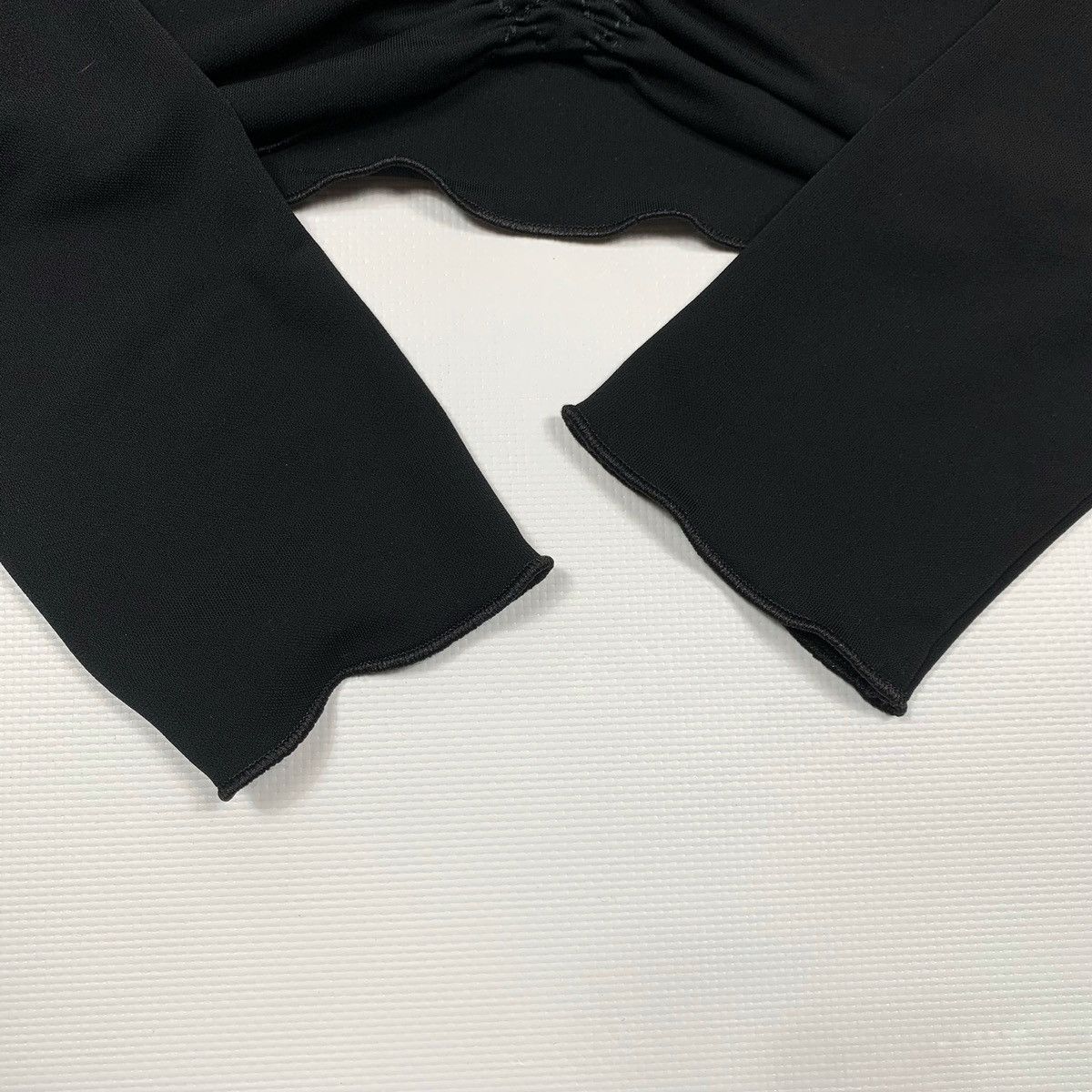 Armani Collezioni × Designer Armani Collezioni Tops Long Sleeve Black Size 44 Size S / US 4 / IT 40 - 9 Thumbnail