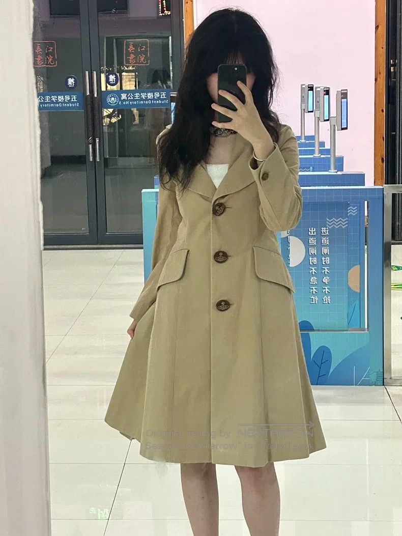 Vivienne Westwood Heart-shaped collar trench coat