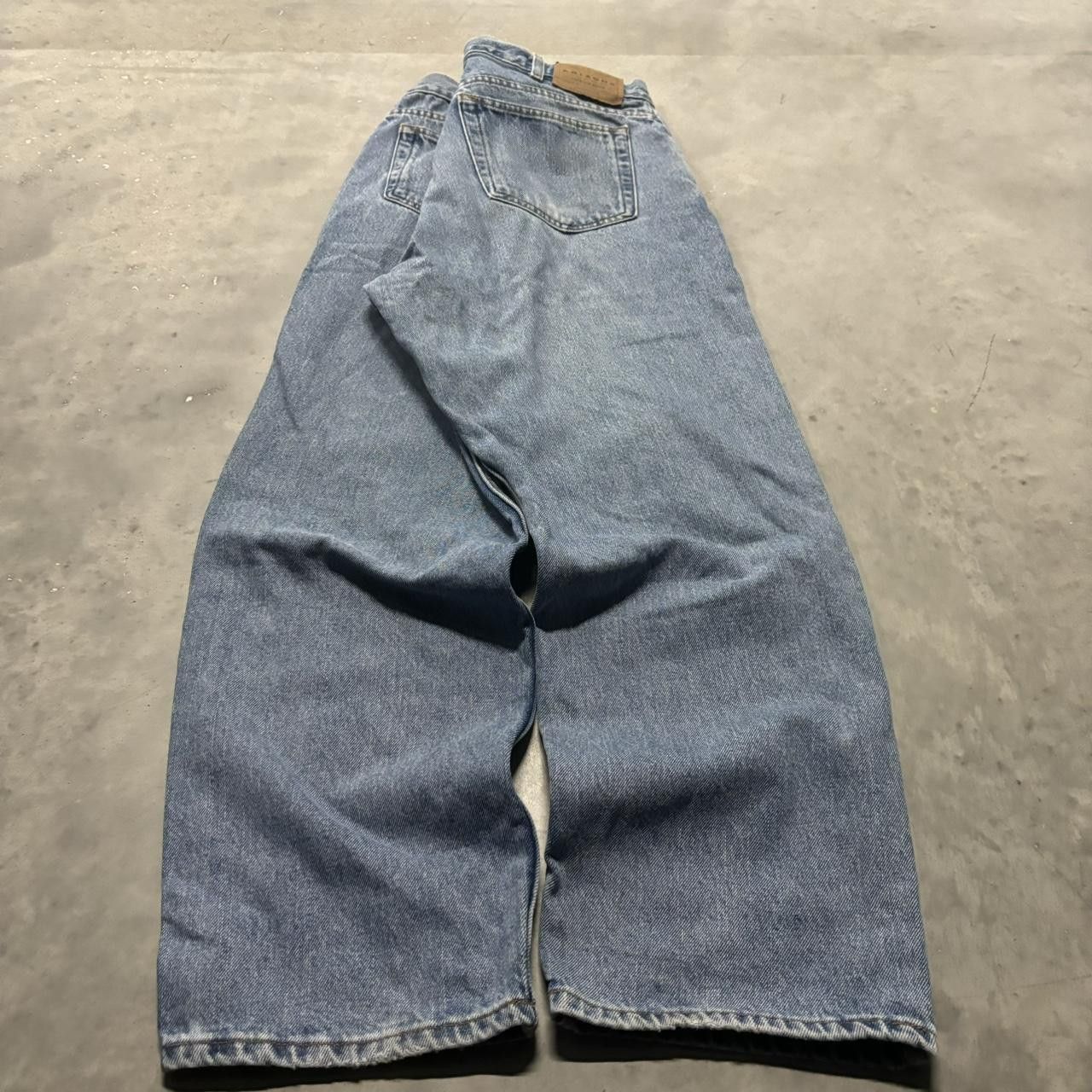 Japanese Brand × Vintage Crazy Vintage Y2K/2000s Medium Wash Essential Denim Jeans! Size US 34 / EU 50 - 4 Thumbnail