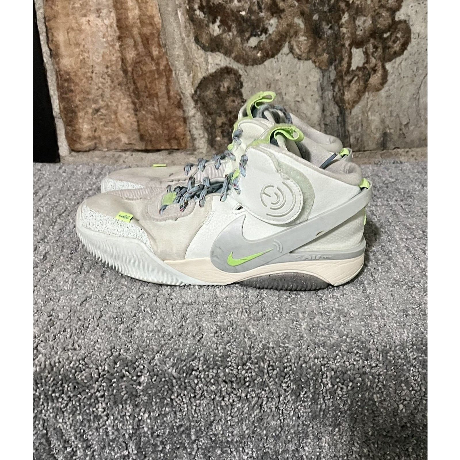 Nike Nike Air Deldon 1 'Lyme' Barely Green Mid Men’s Size 7 US Size US 7 / EU 40 - 1 Thumbnail