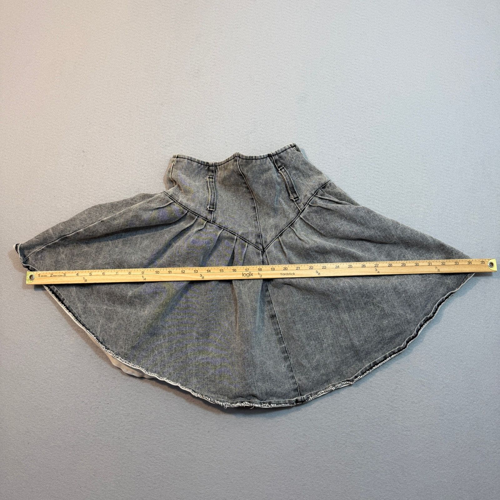 Vintage Vintage Enchanté Pleated Denim Skirt Women's Size 5 Black Size 30" / US 8 / IT 44 - 10 Thumbnail