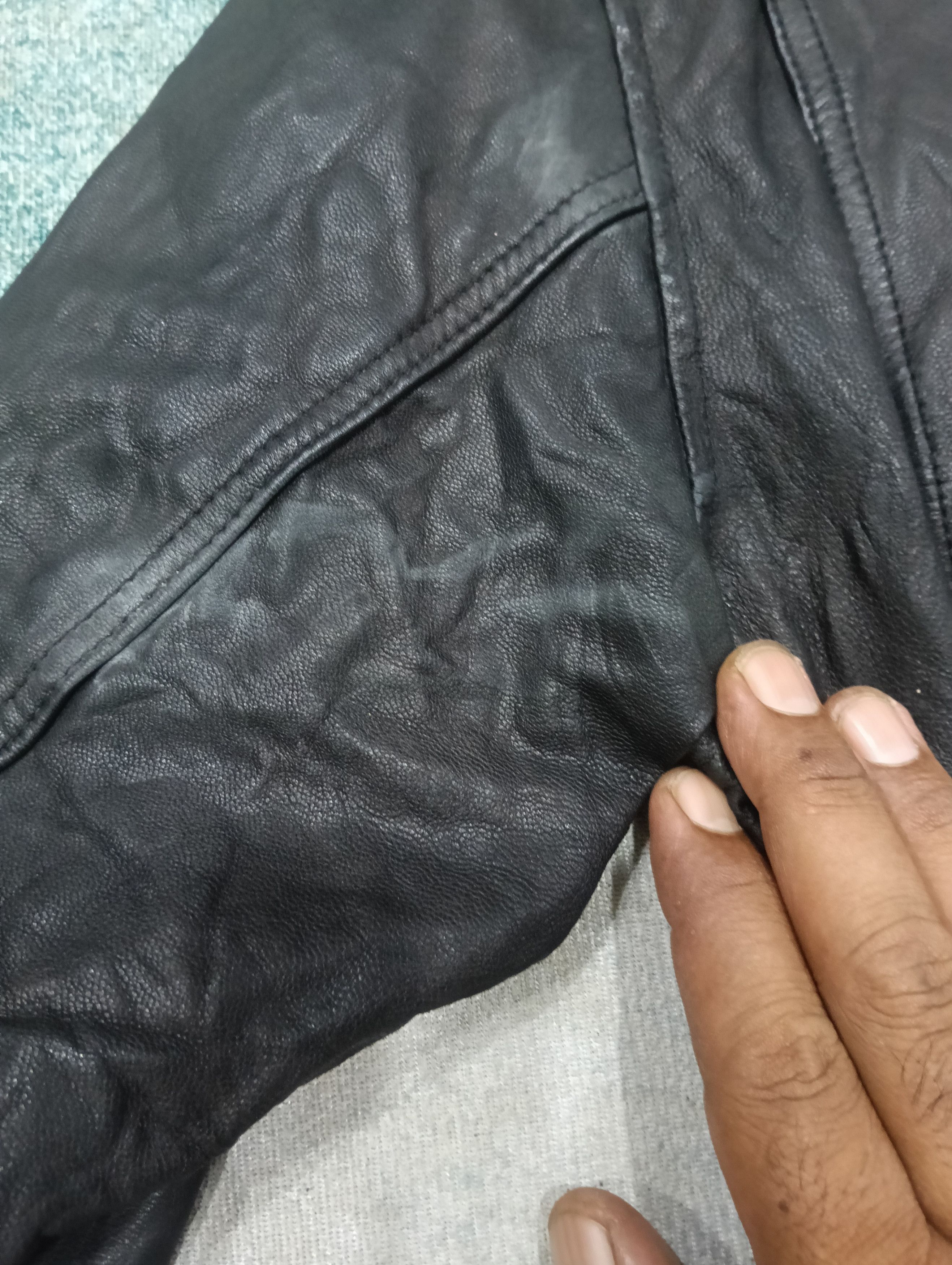 Homme Plisse Issey Miyake × Issey Miyake × Pleats Please Issey Miyake Tete Homme Leather Size US M / EU 48-50 / 2 - 9 Thumbnail