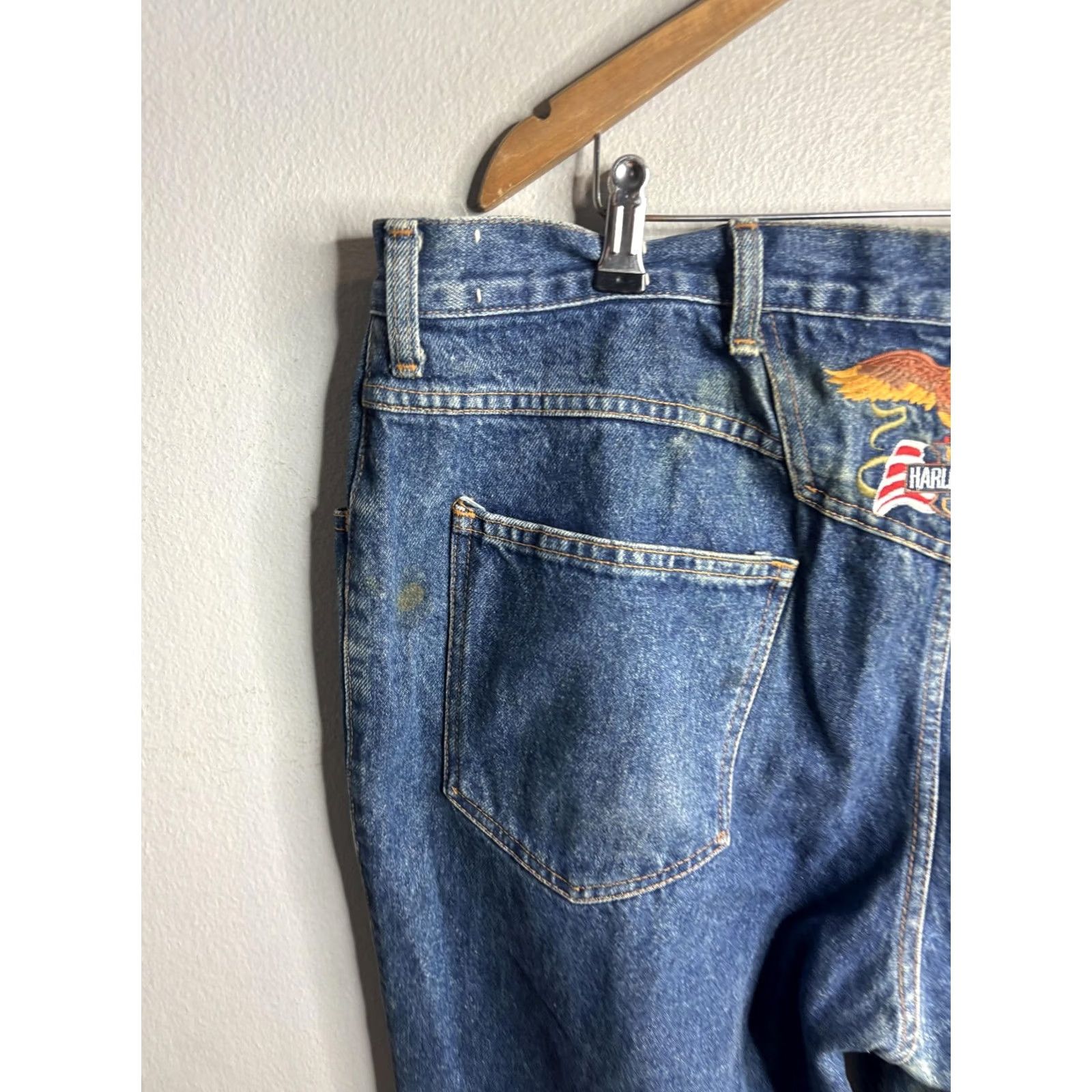 Harley Davidson VINTAGE Harley-Davidson Jeans Mens 40x36 Blue Tapered Eagle Patch USA 90s Mens Jeans Blue 90s Harley-Davidson US flag eagle patch denim jeans Mens Size US 40 / EU 56 - 2 Thumbnail