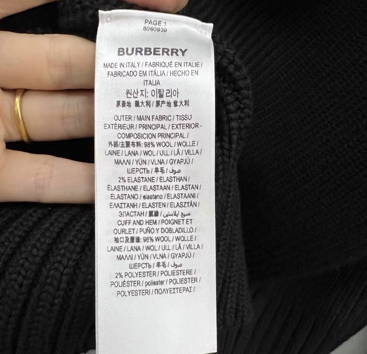 Burberry Burberry Black Triangle Cut-out Knit Sweater J41 Size US S / EU 44-46 / 1 - 3 Thumbnail