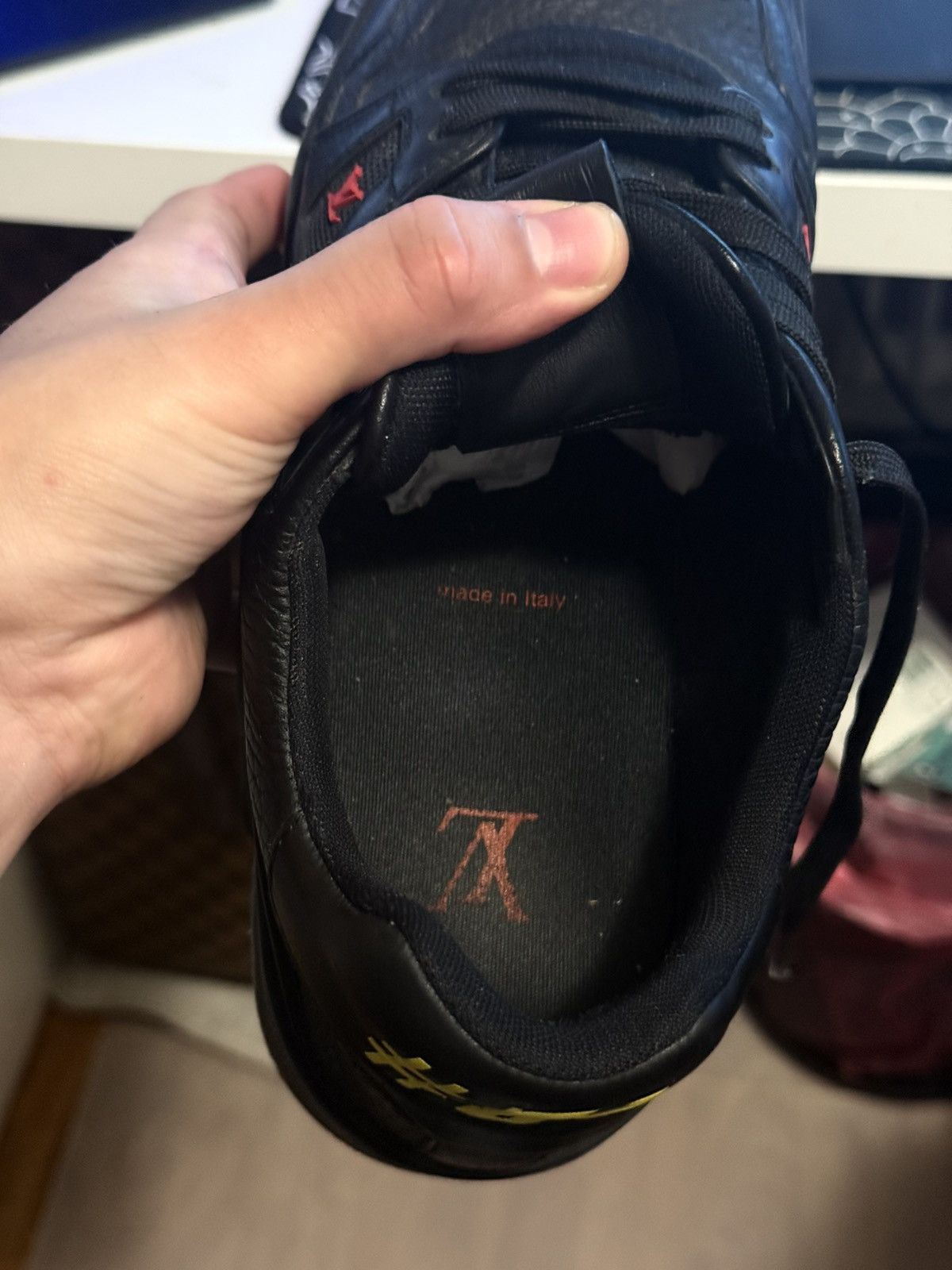 Louis Vuitton Louis Vuitton Signature Trainer Size US 7 / EU 40 - 18 Thumbnail