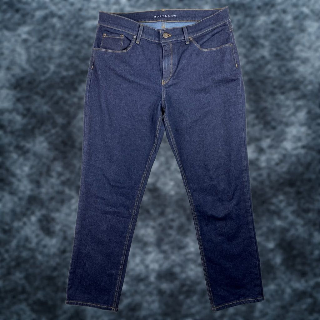 Mott & Bow Mott & Bow Jeans Mens 31x28 Boyfriend Denim Dark Wash Pockets Zip Stretch Relaxed Regular Blue City College Preppy Womens, 31x28, Denim, Jeans Size 24" / US 00 / IT 34 - 1 Thumbnail