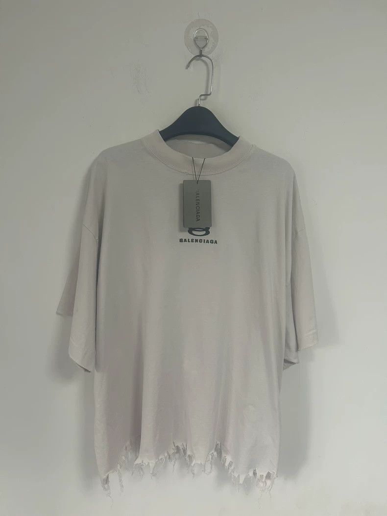 Balenciaga Balenciaga Embroidered double-ring monogram logo short sle Size US M / EU 48-50 / 2 - 1 Thumbnail
