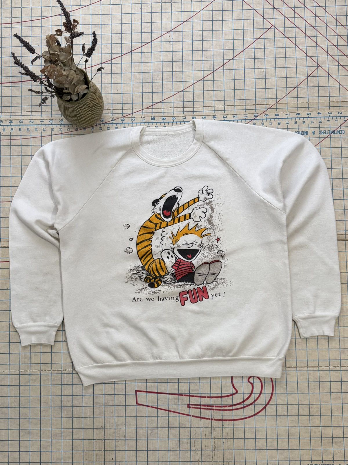 Vintage Vintage Calvin & Hobbes 80’s Raglan Sleeve Crewneck Sweater Size US M / EU 48-50 / 2 - 1 Thumbnail
