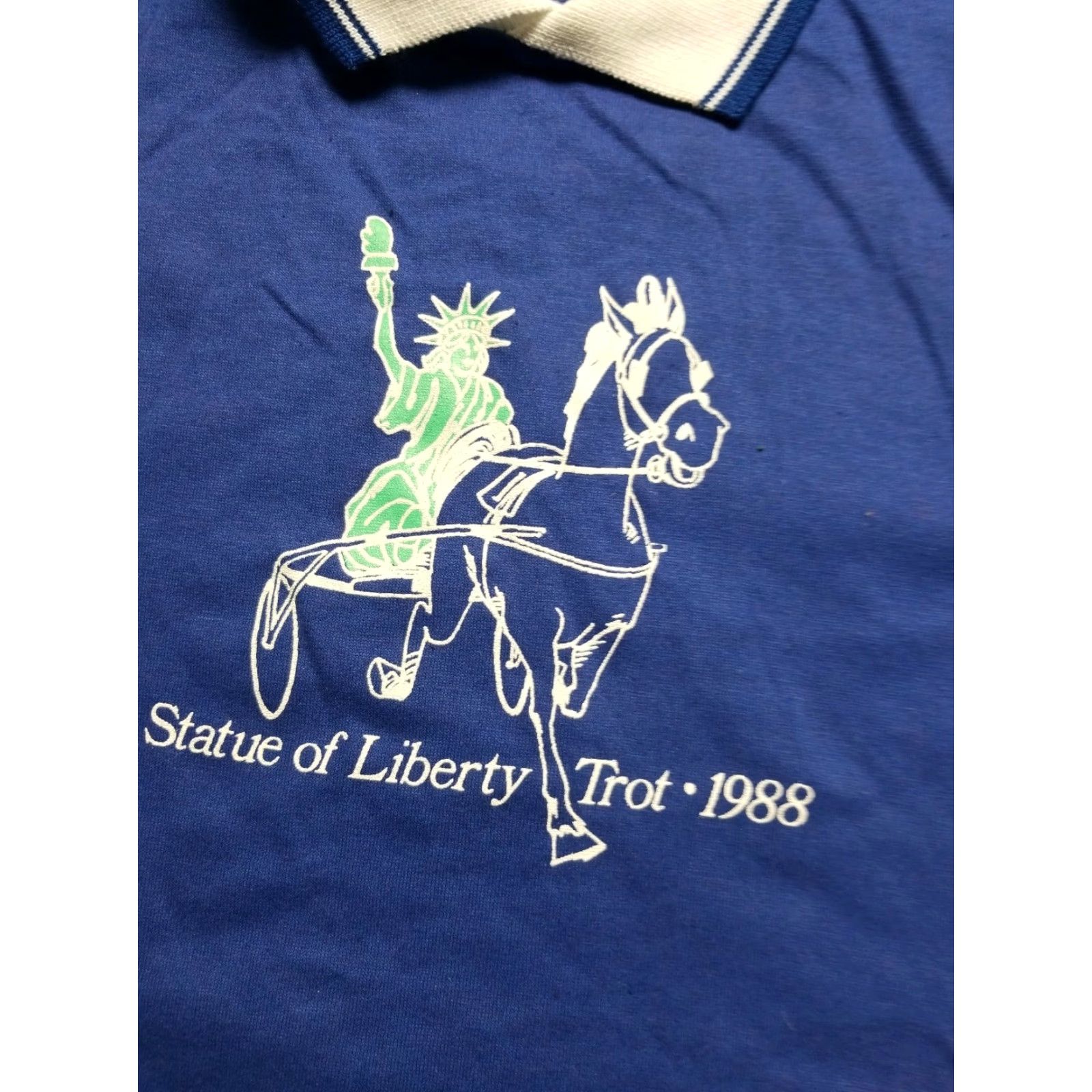 Vintage VINTAGE Statue of Liberty Trot Horse NEW YORK CITY RUN HIKE LARGE SHIRT POLO L White 1980s Mens Size US L / EU 52-54 / 3 - 2 Thumbnail