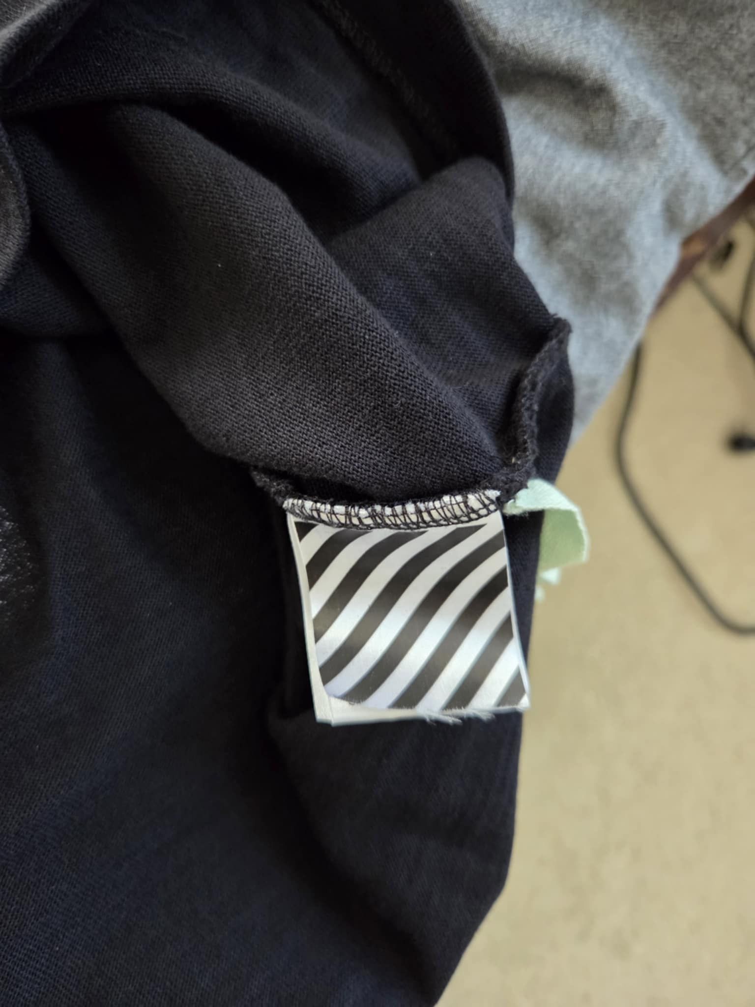 Off-White Off-White Caravaggio T Size US M / EU 48-50 / 2 - 4 Thumbnail