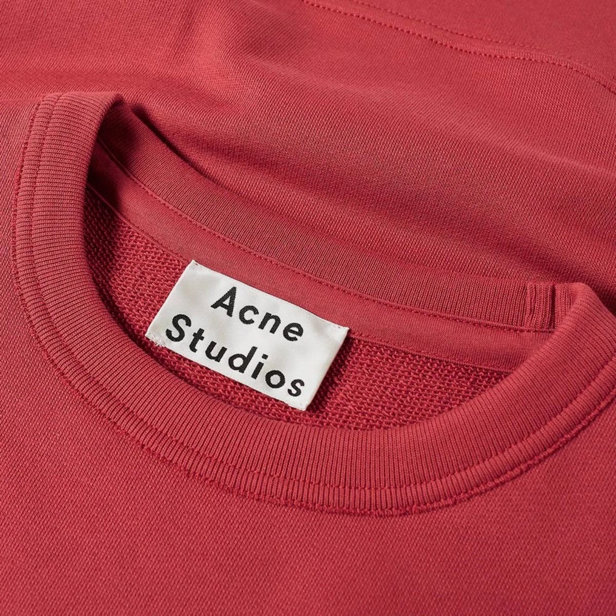 Acne Studios M Faise Red Berry Embroidery Crewneck Sweatshirt Classic Size US M / EU 48-50 / 2 - 5 Thumbnail