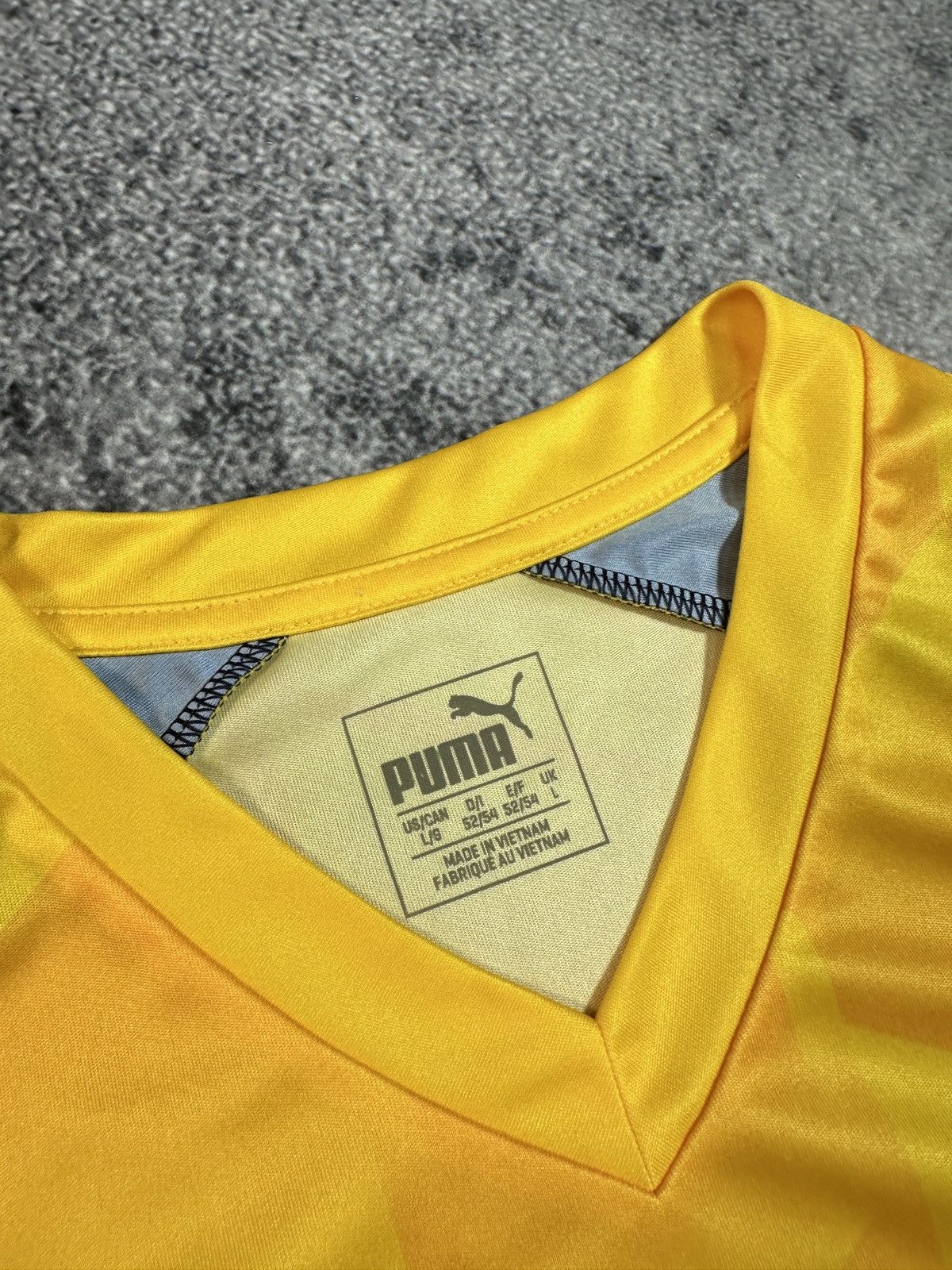 Puma Y2K Puma Yorkshire Vikings Criket Jersey Streetwear Rare L Size US L / EU 52-54 / 3 - 3 Thumbnail