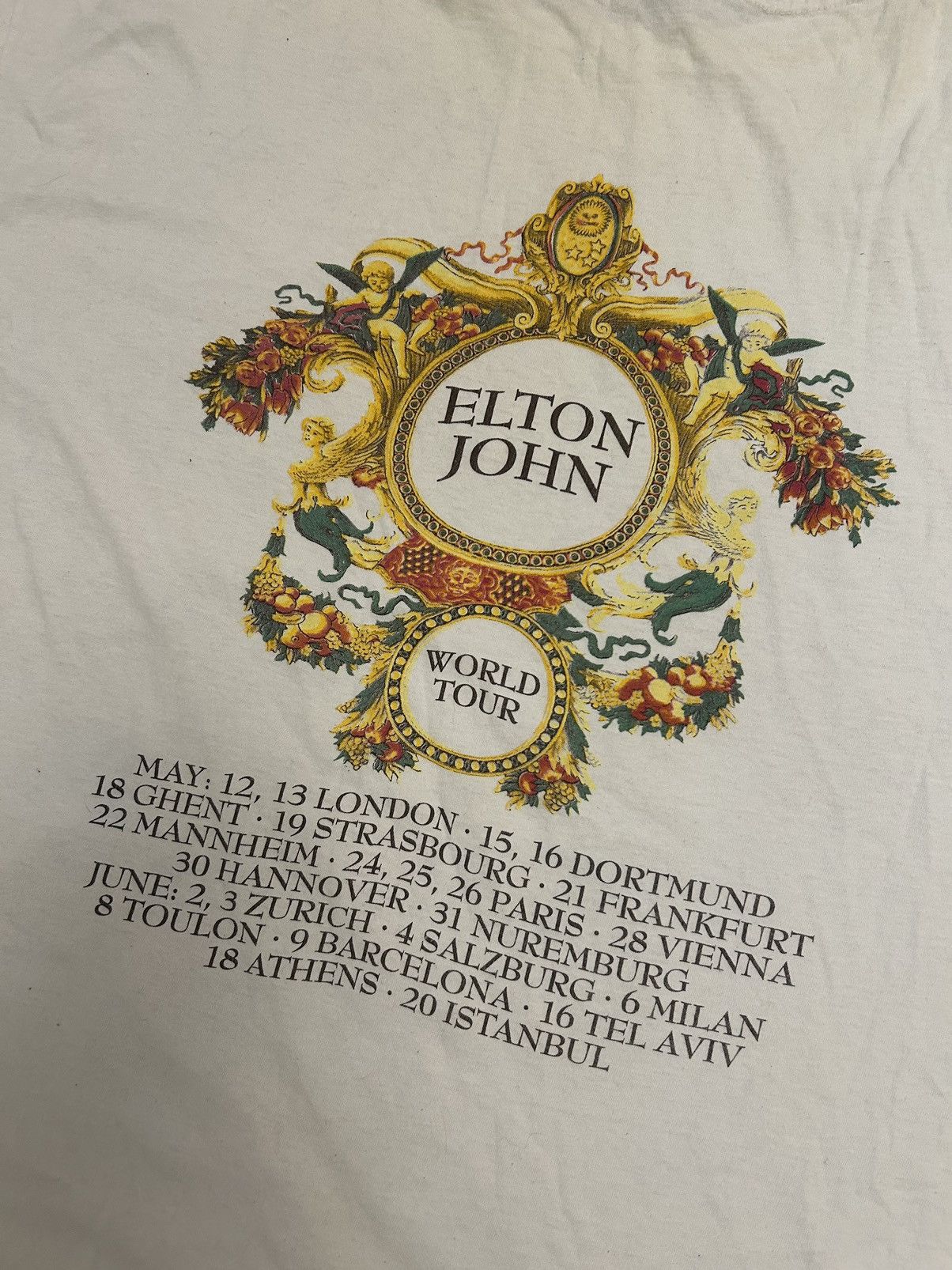 Vintage Elton John 1993 Tour Tee Size US L / EU 52-54 / 3 - 7 Thumbnail