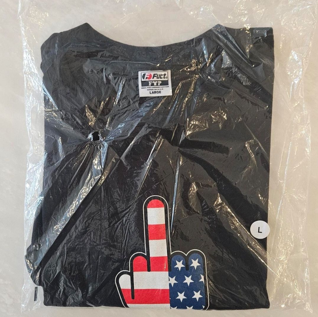 FUCT × Fuck The Population Middle Finger Tee Size US L / EU 52-54 / 3 - 2 Thumbnail