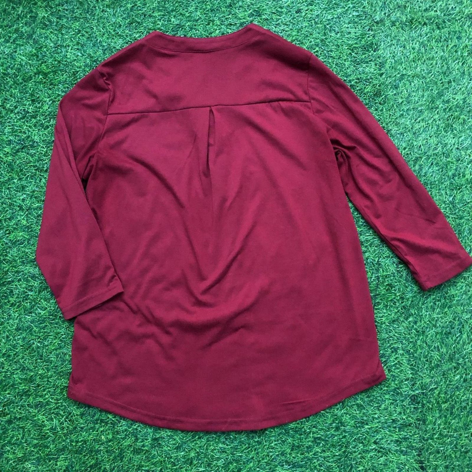 Other Women's Retro Maroon 3/4 Sleeve Blouse Gold Embellishment Size L / US 10 / IT 46 - 2 Thumbnail