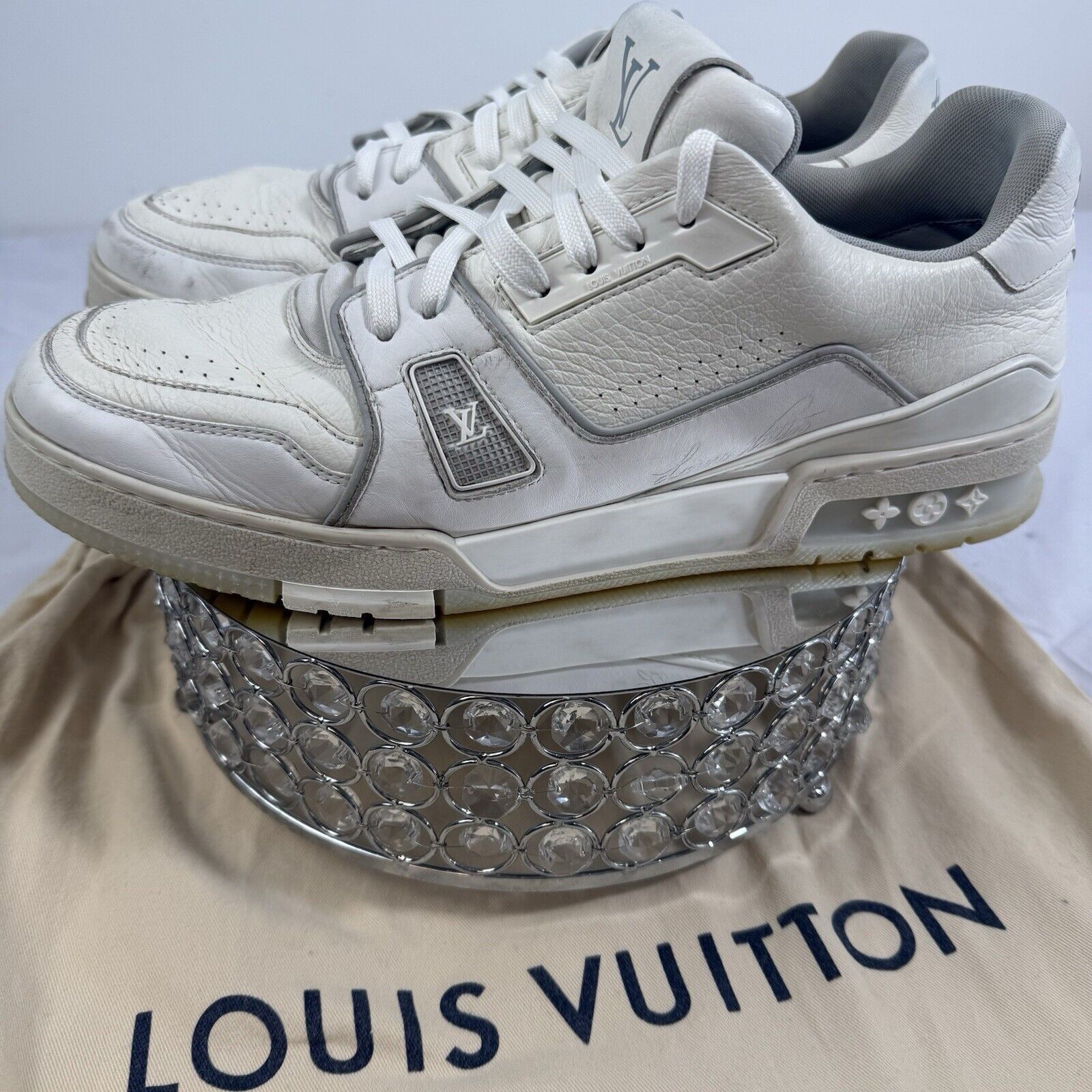 Louis Vuitton Louis Vuitton LV Trainers White Sneakers – Size 9 US Authent Size US 9 / EU 42 - 7 Thumbnail