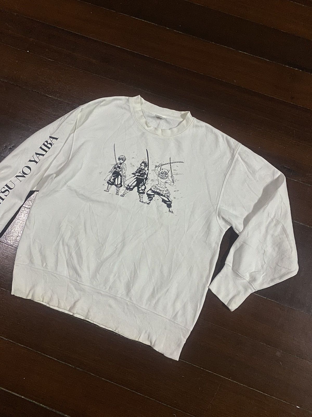 Anime RARE Kimetsu No Yaiba sweatshirt Size US M / EU 48-50 / 2 - 5 Thumbnail