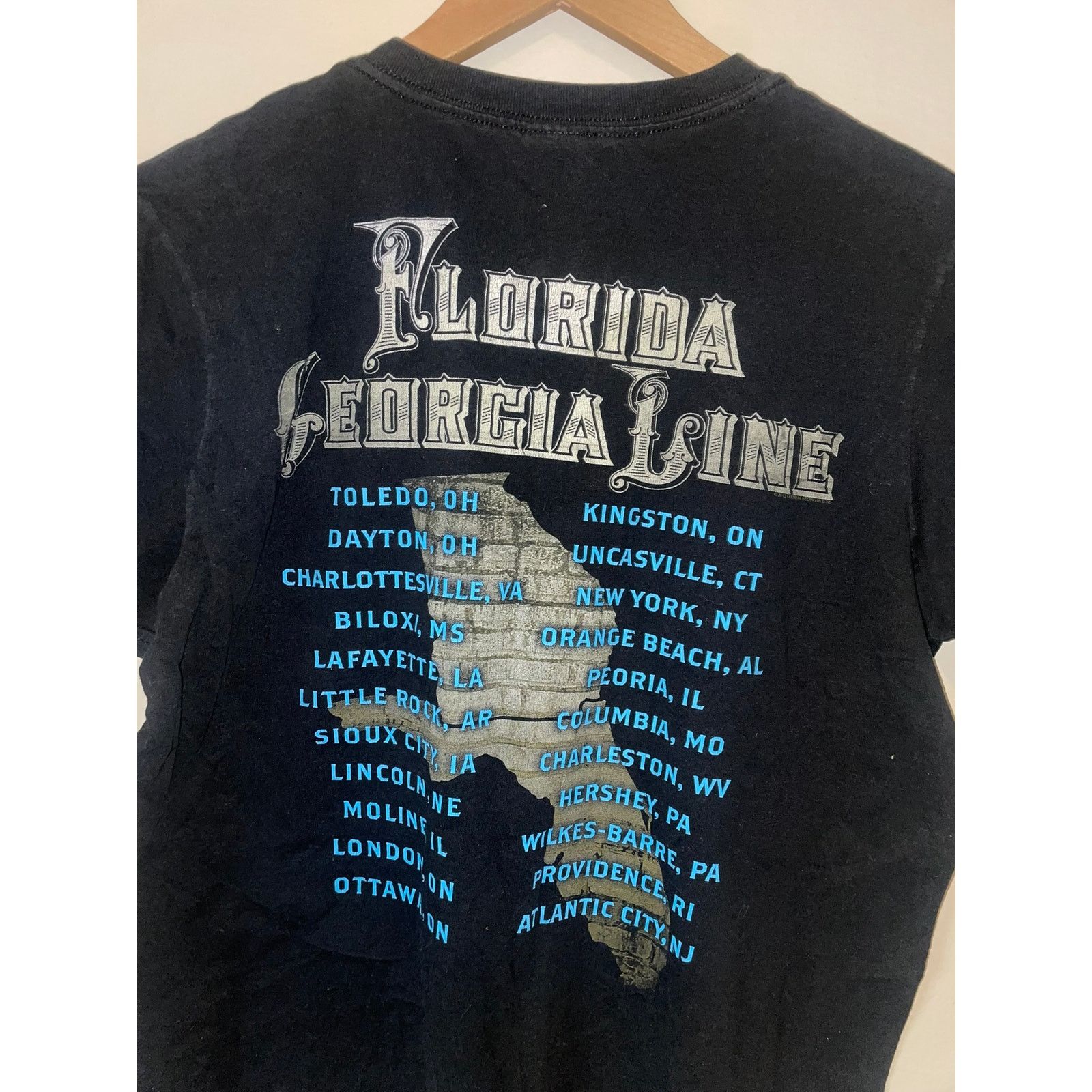 Gildan Womens Florida Georgia Line Shirt Anything Goes Tour Top M Size M / US 6-8 / IT 42-44 - 6 Thumbnail