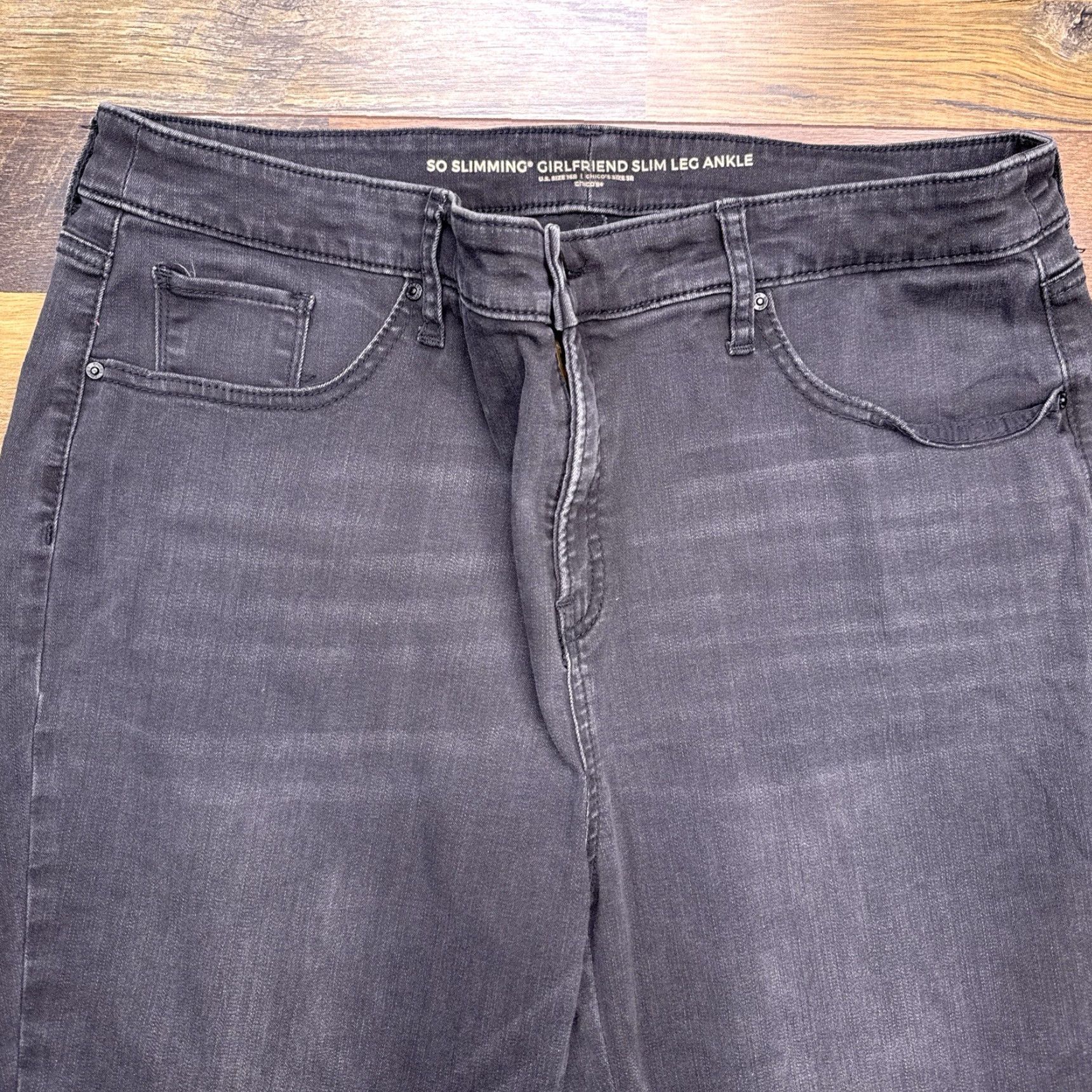 Vintage Chicos Jeans Slimming Girlfriend Slim Leg Ankle 00P Red High Rise Flowers Size 26" / US 2 / IT 38 - 3 Thumbnail