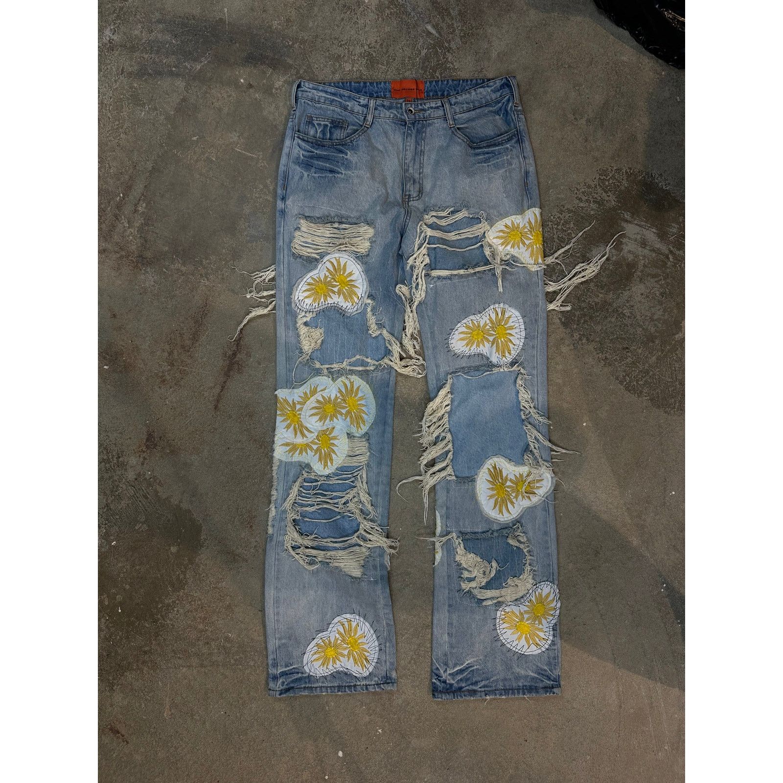 Who Decides War WDW Sun Jeans Used 34 Size US 34 / EU 50 - 1 Thumbnail