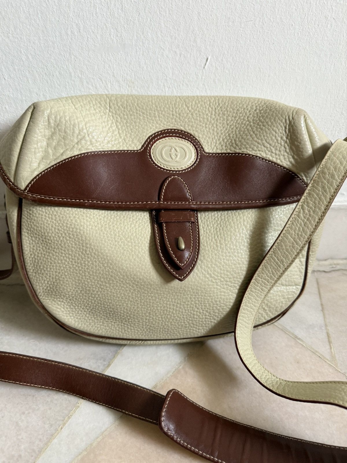 Gucci Vintage 90s Gucci Calfskin leather sling bag Size ONE SIZE - 8 Thumbnail
