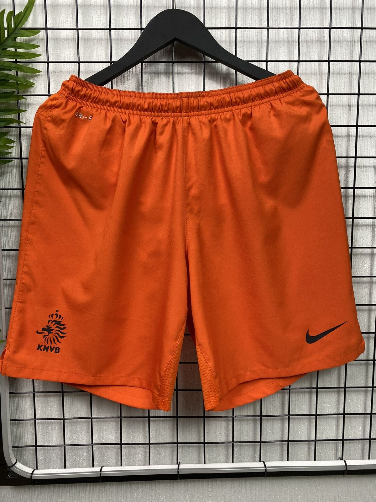 Nike × Vintage Holland KNVB Netherlands NiKe Shorts XL Soccer Orange Men’s Size US 36 / EU 52 - 1 Thumbnail