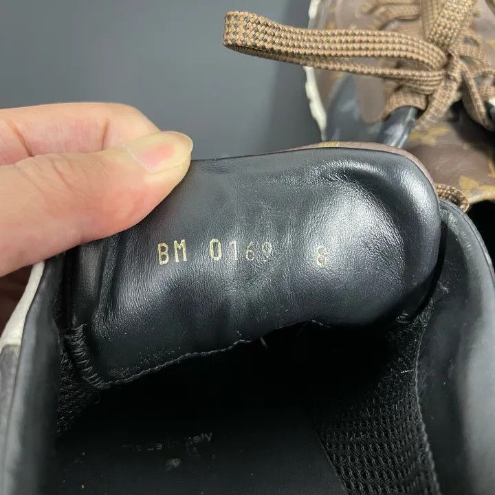 Louis Vuitton Louis Vuitton Run Away Monogram Low-Top Sneakers -2508 Size US 8.5 / EU 41-42 - 7 Thumbnail