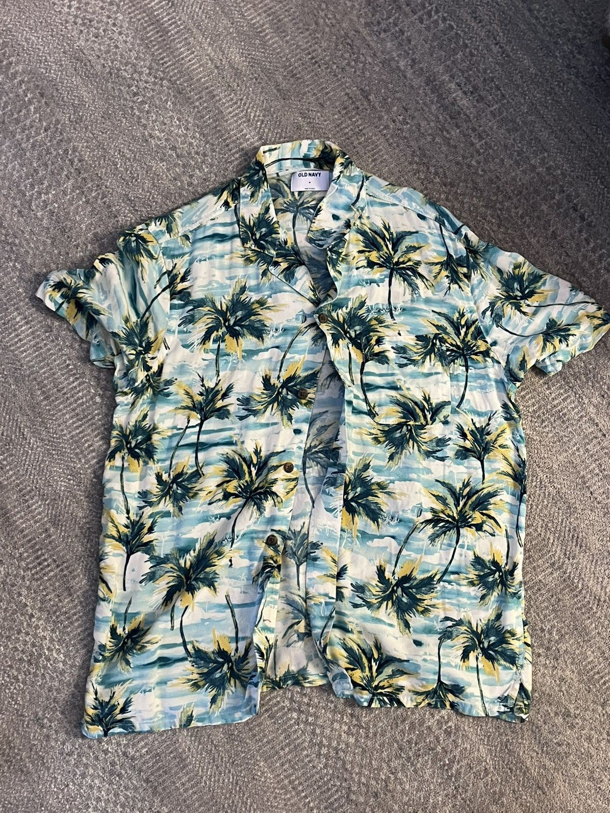 Old Navy Hawaiian shirt Size US L / EU 52-54 / 3 - 1 Preview