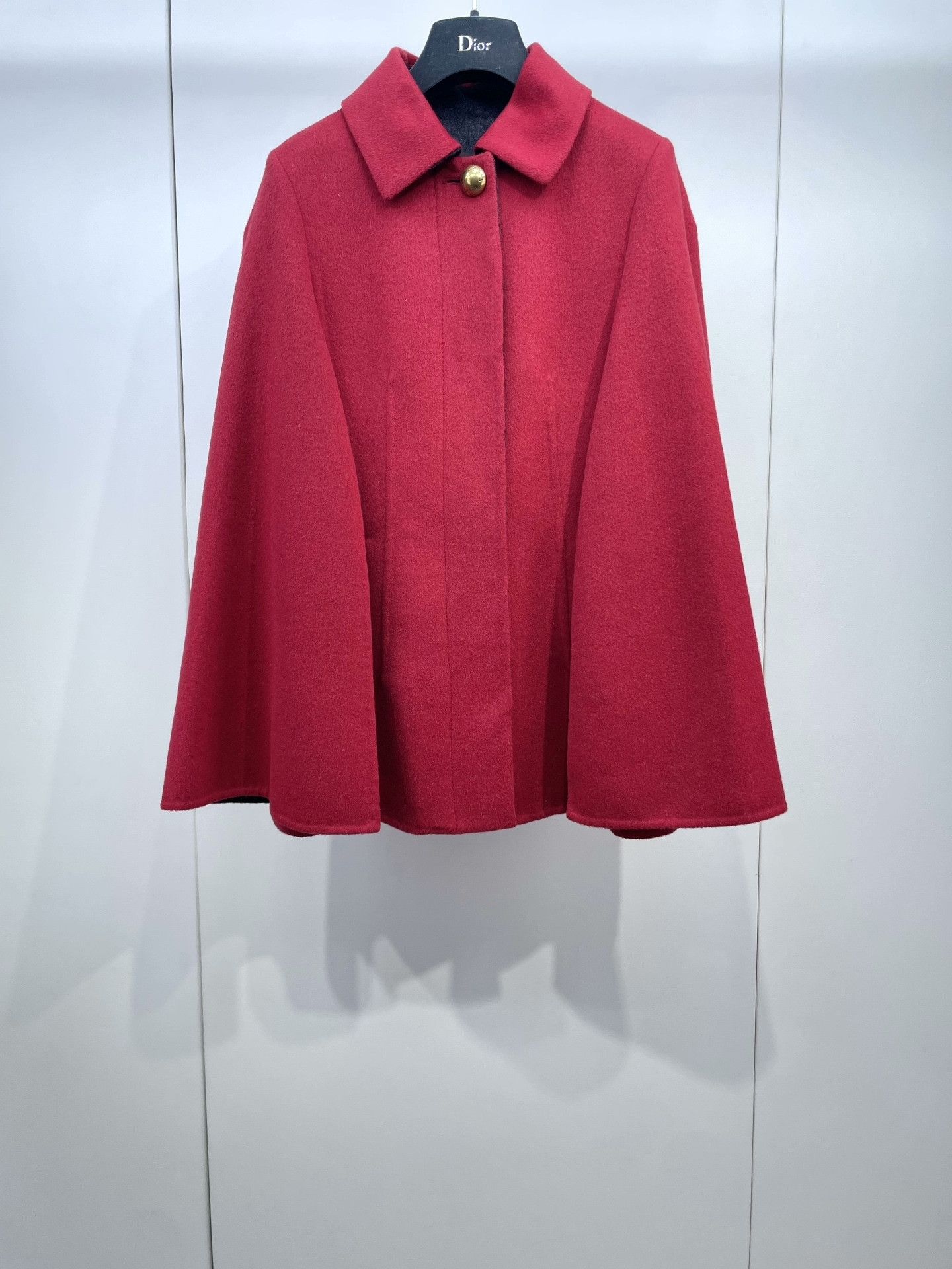Louis Vuitton LV Red Gold Button Wool Cape Coat Size XS / US 0-2 / IT 36-38 - 1 Thumbnail