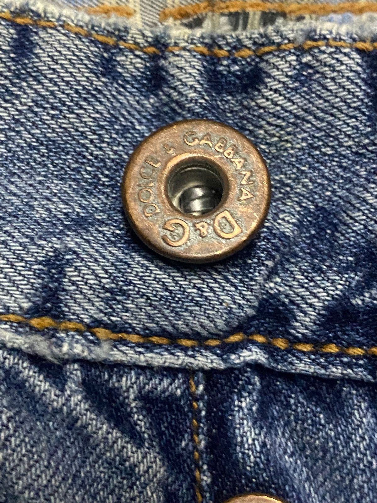 Dolce & Gabbana Vintage Dolce &. Gabbana Light Wash Distressed Enough Baggy Size US 30 / EU 46 - 13 Thumbnail