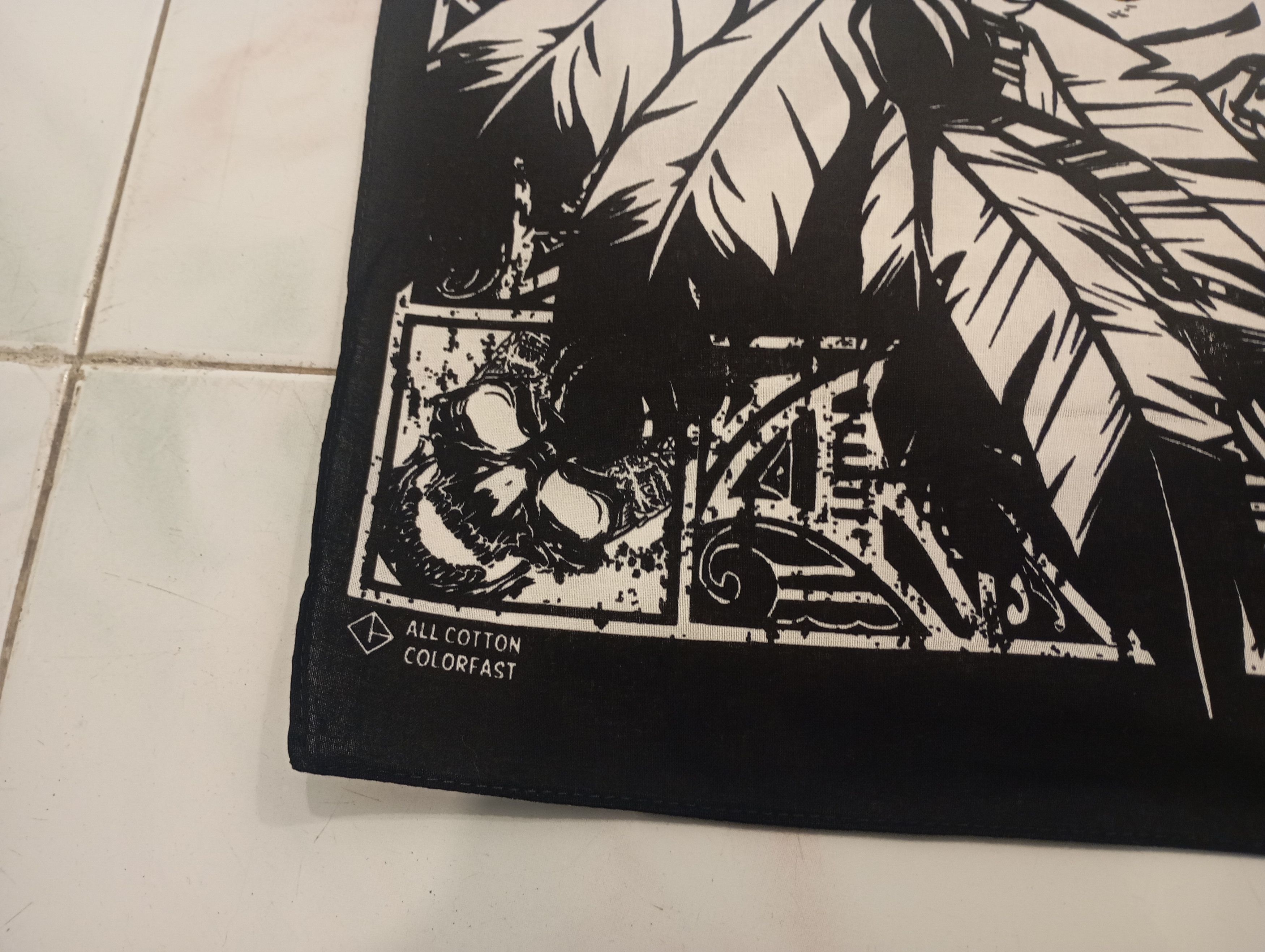 Band Tees Skull Bandana Handkerchief scarf Size ONE SIZE - 7 Thumbnail
