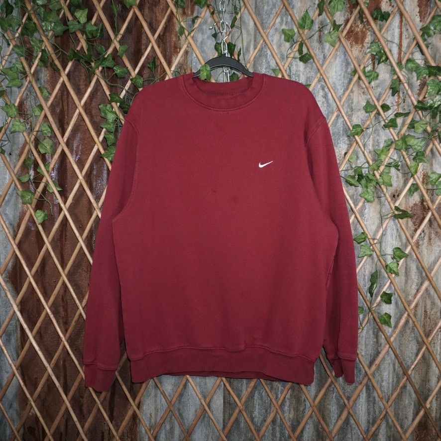 Nike Vintage Y2K Nike essential embroider swoosh 2000s sweatshirt Size US L / EU 52-54 / 3 - 1 Thumbnail
