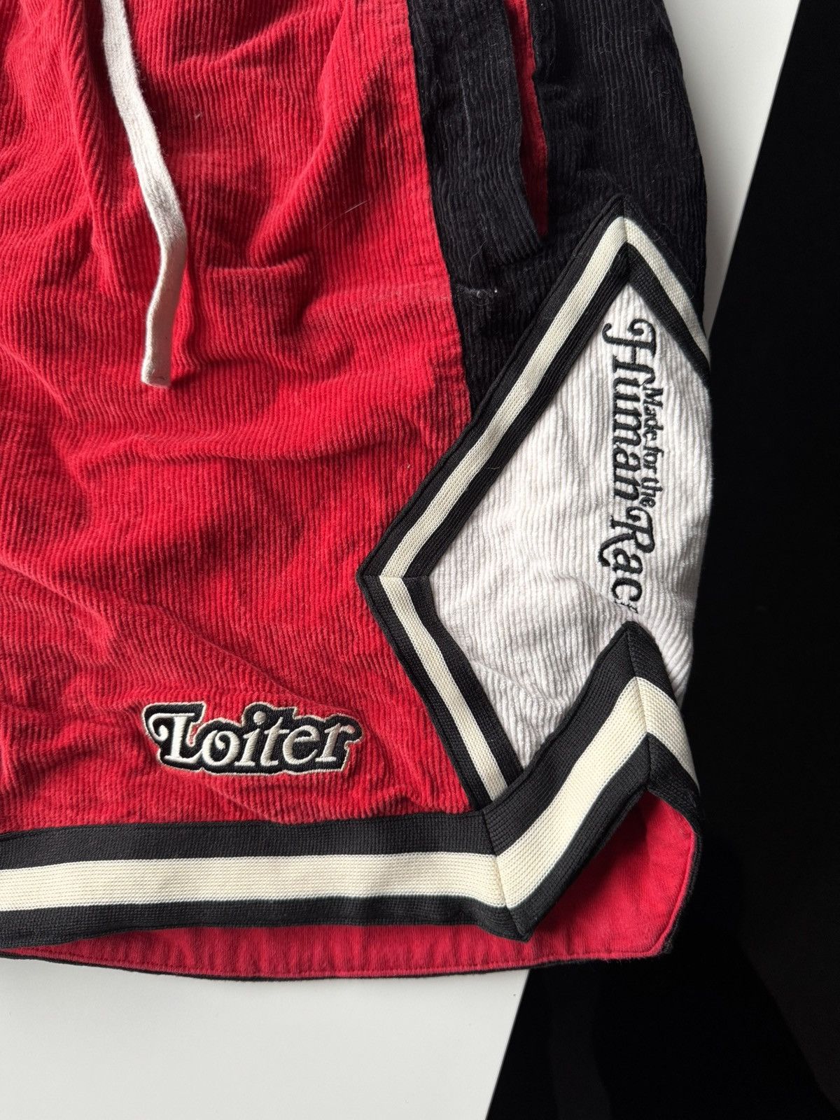 Other Loiter Shorts Size US 32 / EU 48 - 2 Thumbnail