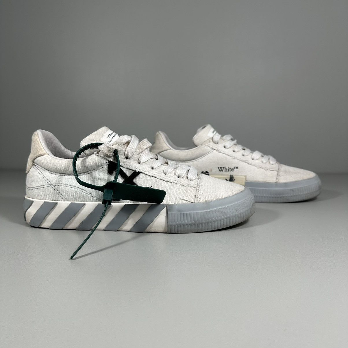 Off-White Off-White Virgil Abloh Vulc Eco White Grey Sneakers Size US 8.5 / IT 38.5 - 1 Thumbnail